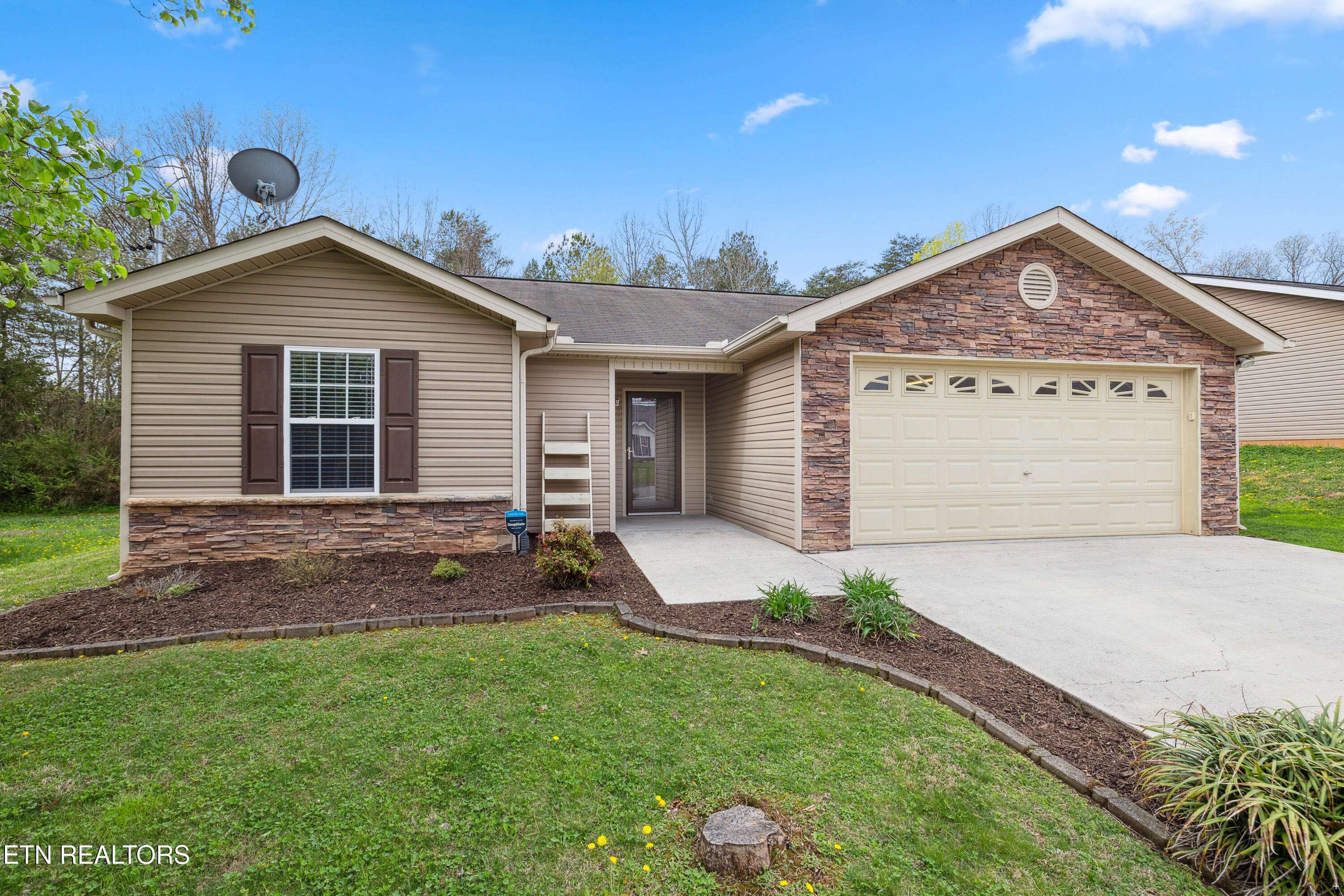 Corryton, TN 37721,7626 Stonewood Creek DR