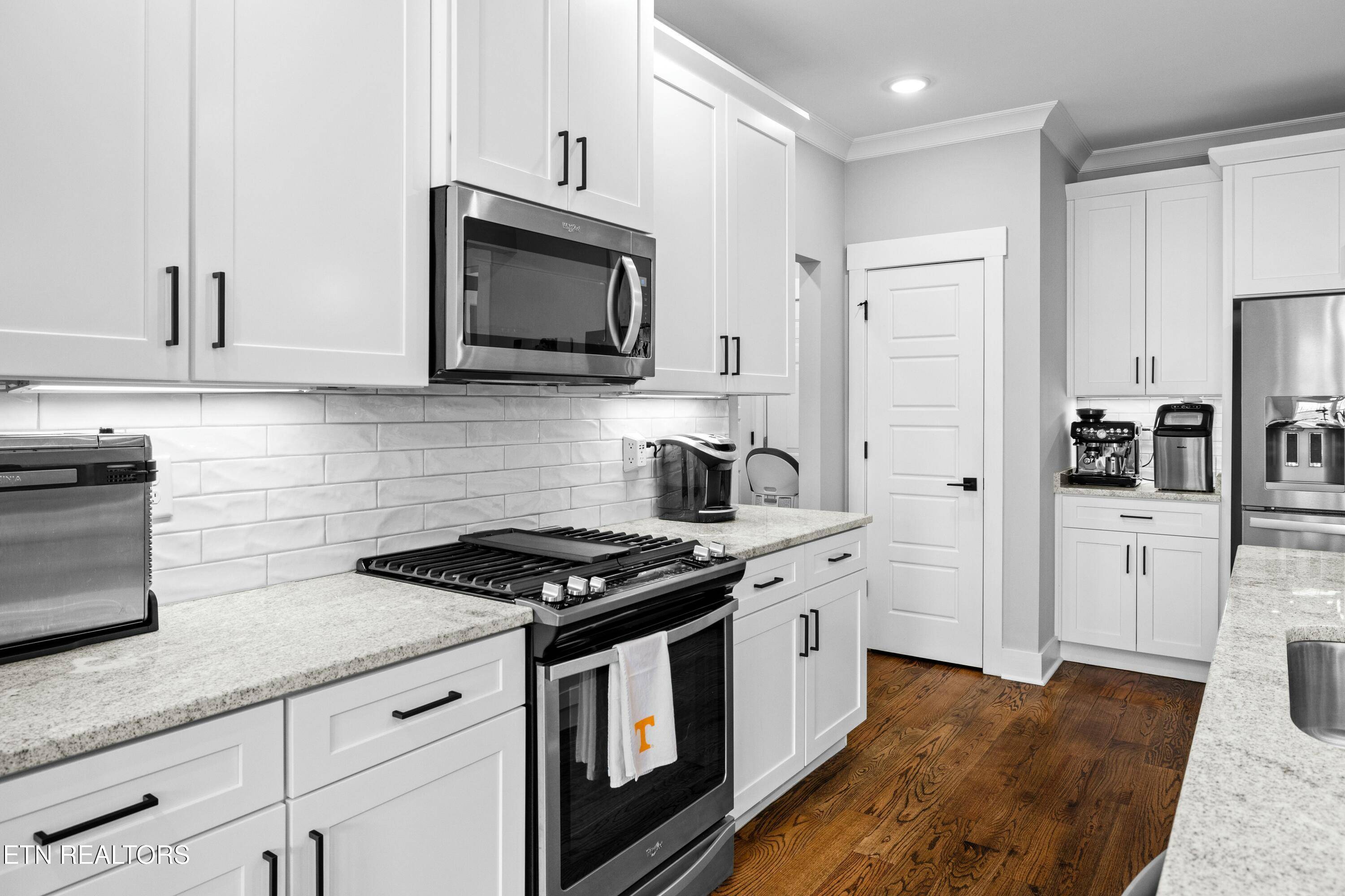 Ooltewah, TN 37363,9876 Trestle CIR