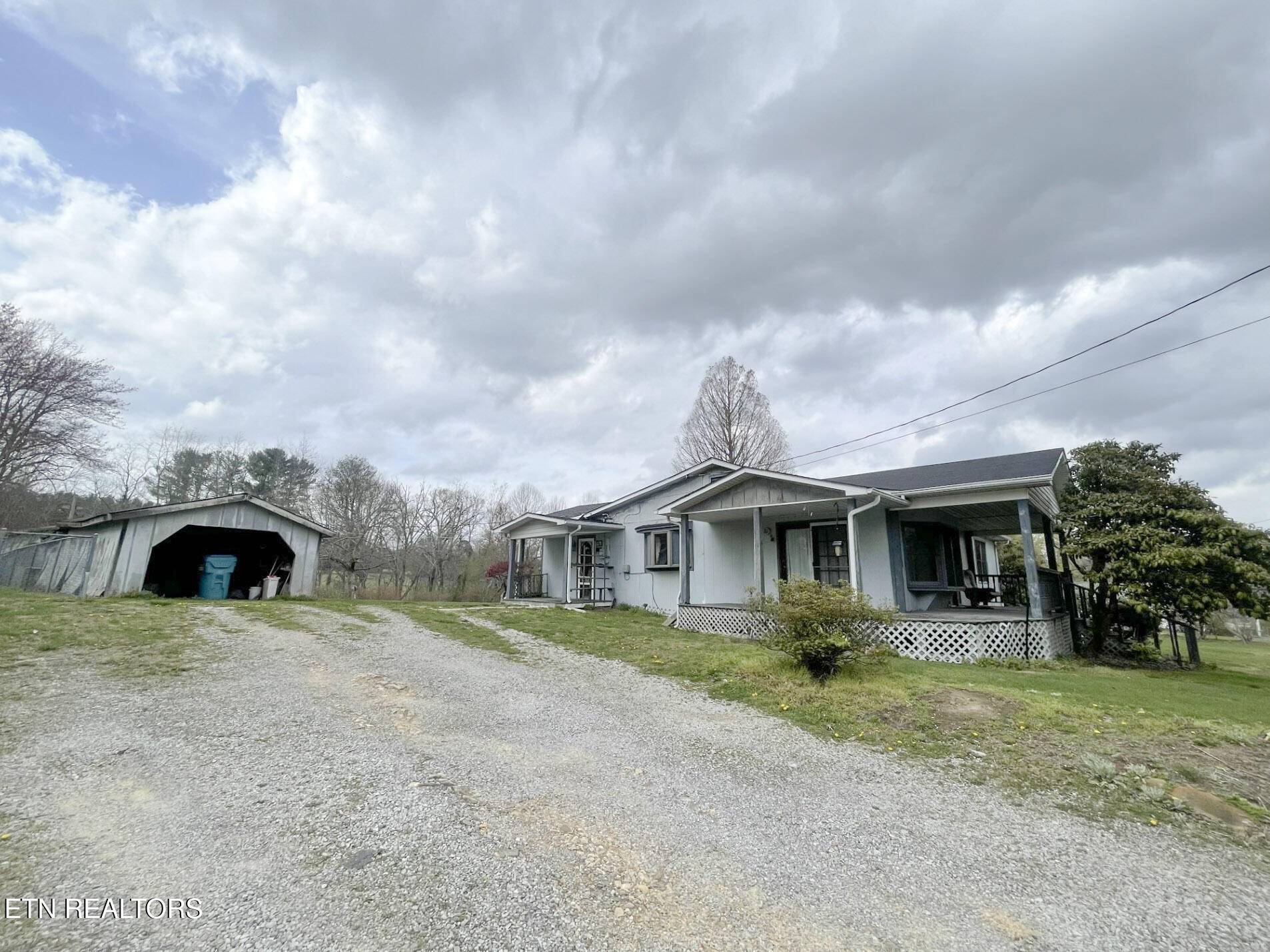 Crossville, TN 38555,986 Old Mail Rd