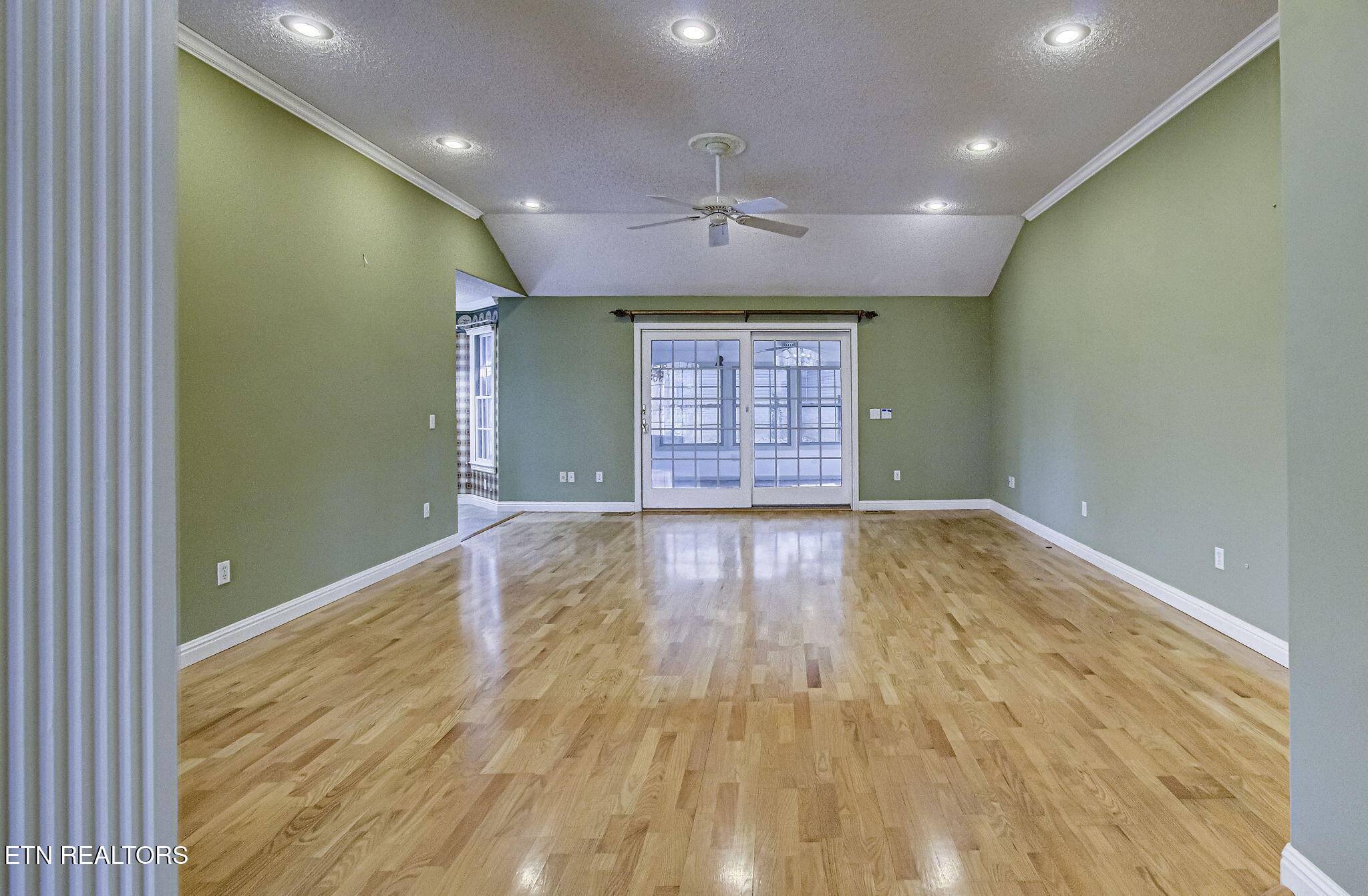 Loudon, TN 37774,194 Saloli WAY