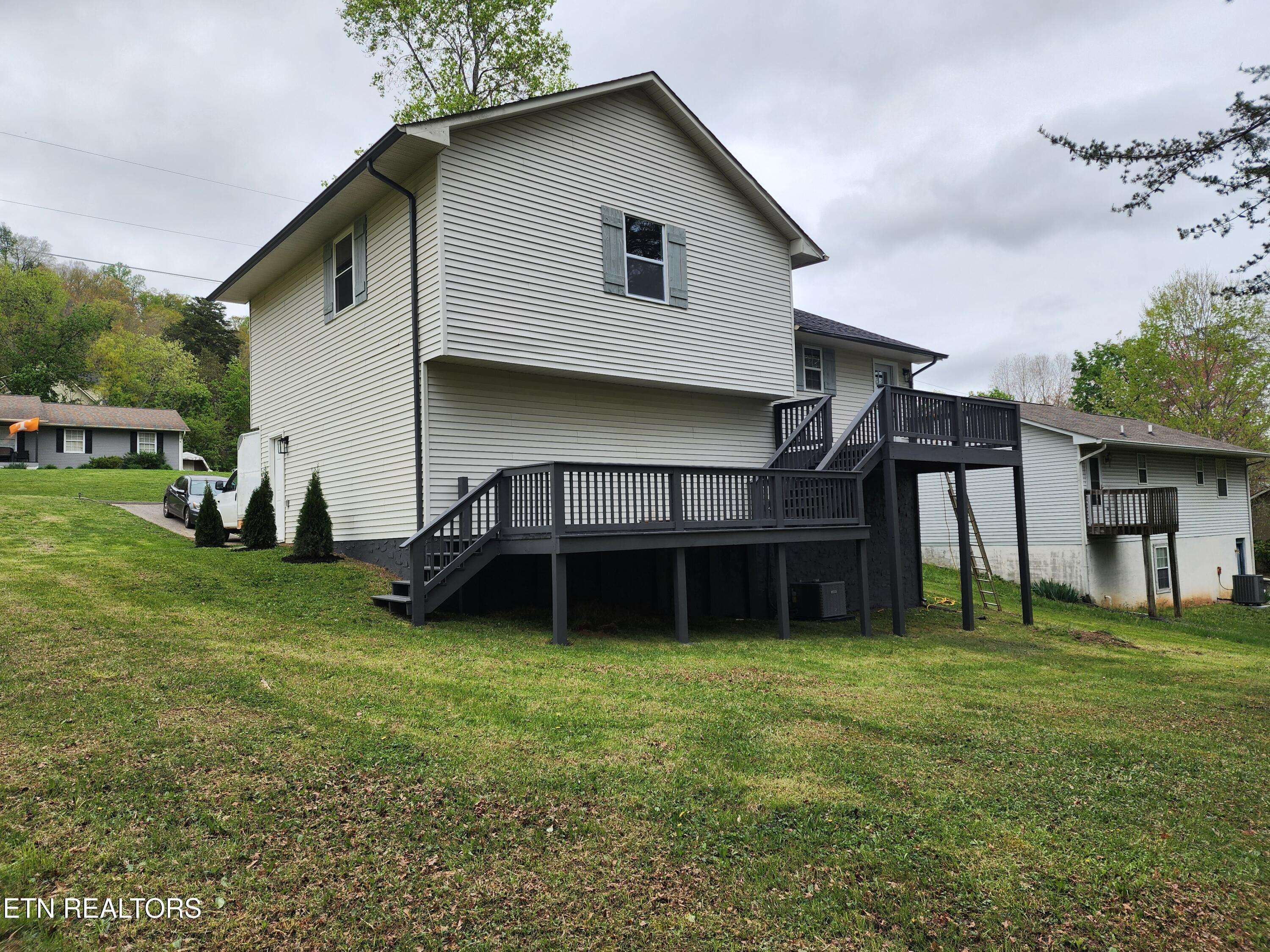 Knoxville, TN 37918,6633 Bay Circle DR