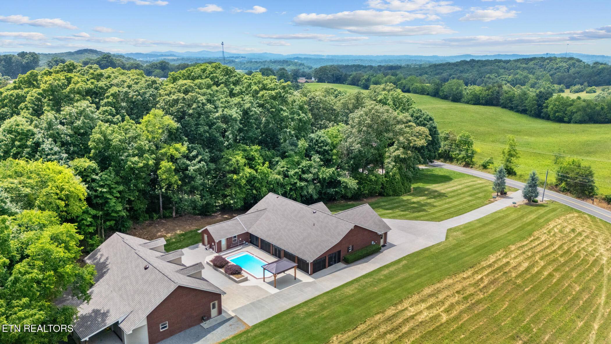 Kodak, TN 37764,225 Piney Rd