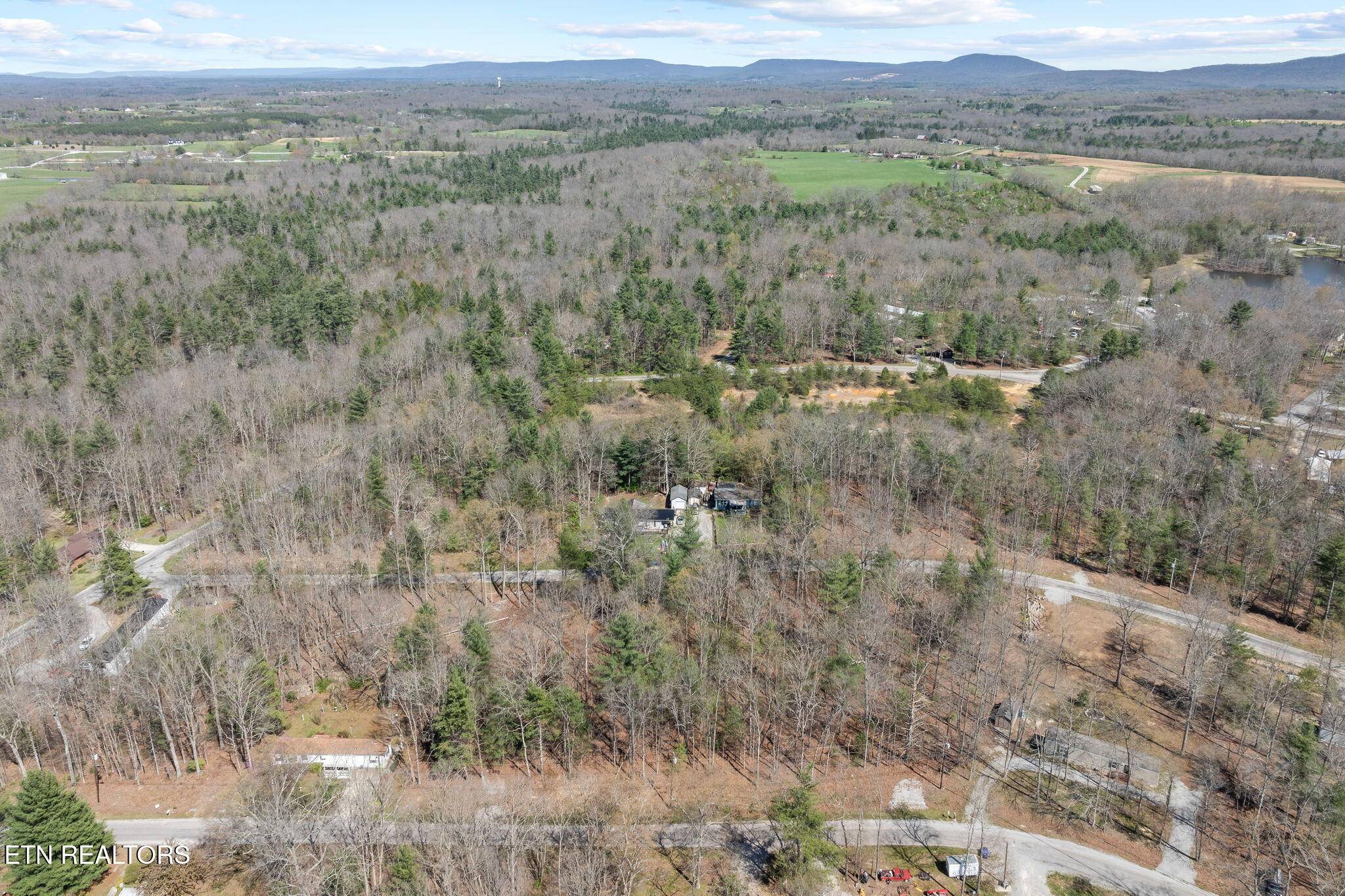 Crossville, TN 38572,6054 Loch Loosa DR