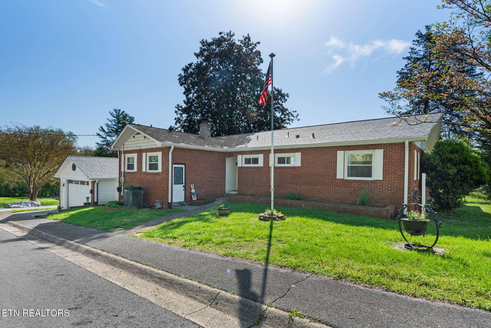 Oak Ridge, TN 37830,111 Malvern Rd