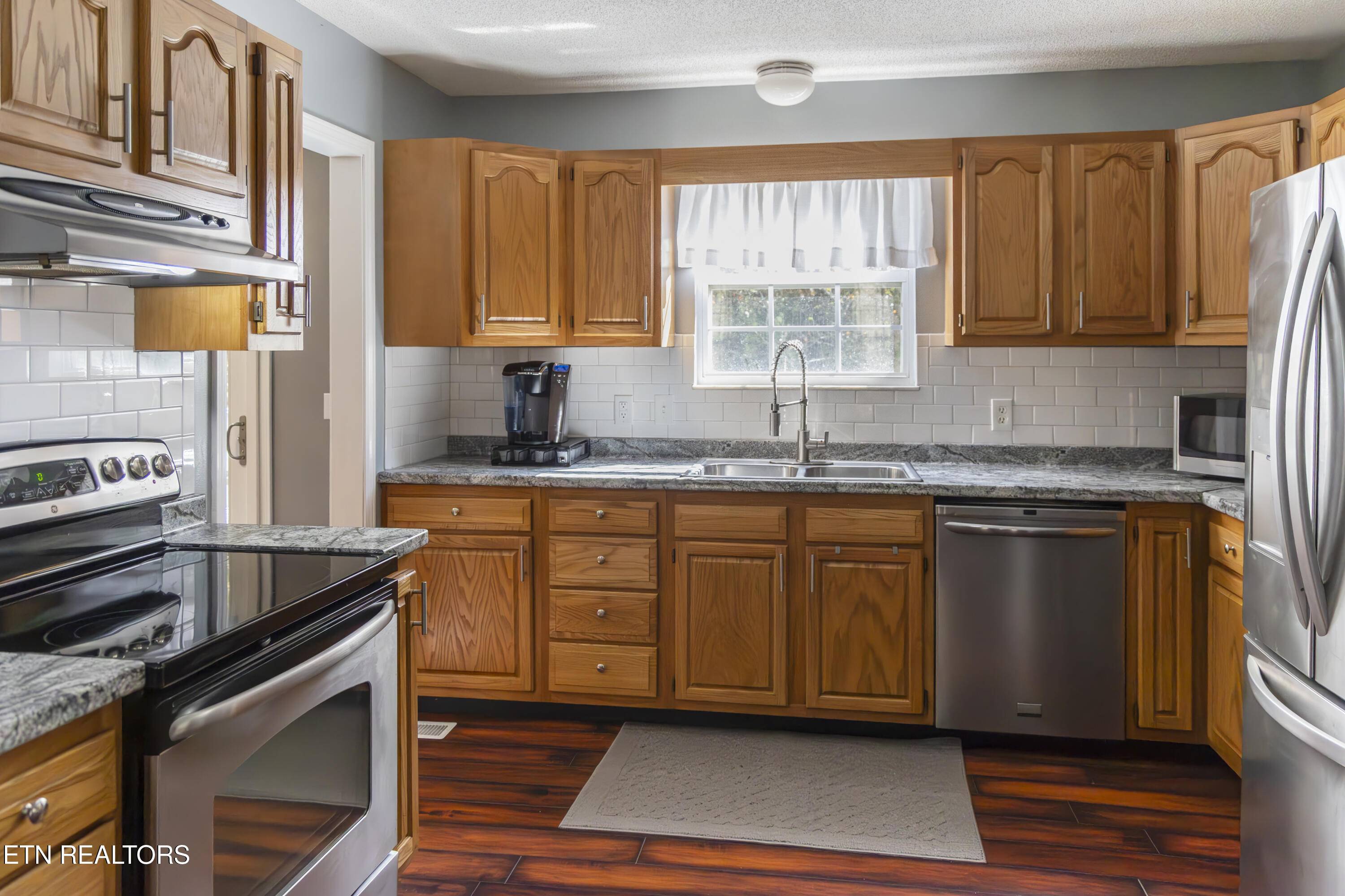 Thorn Hill, TN 37881,238 Dry Valley Rd