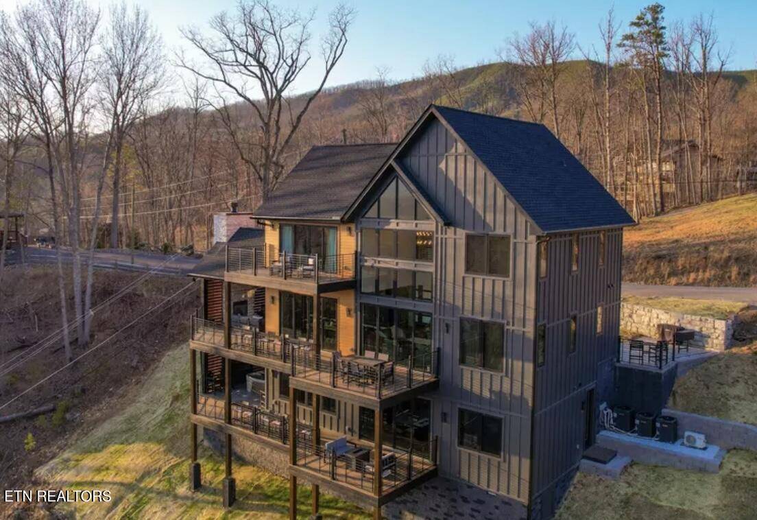 Gatlinburg, TN 37738,855 Deer Path LN LN