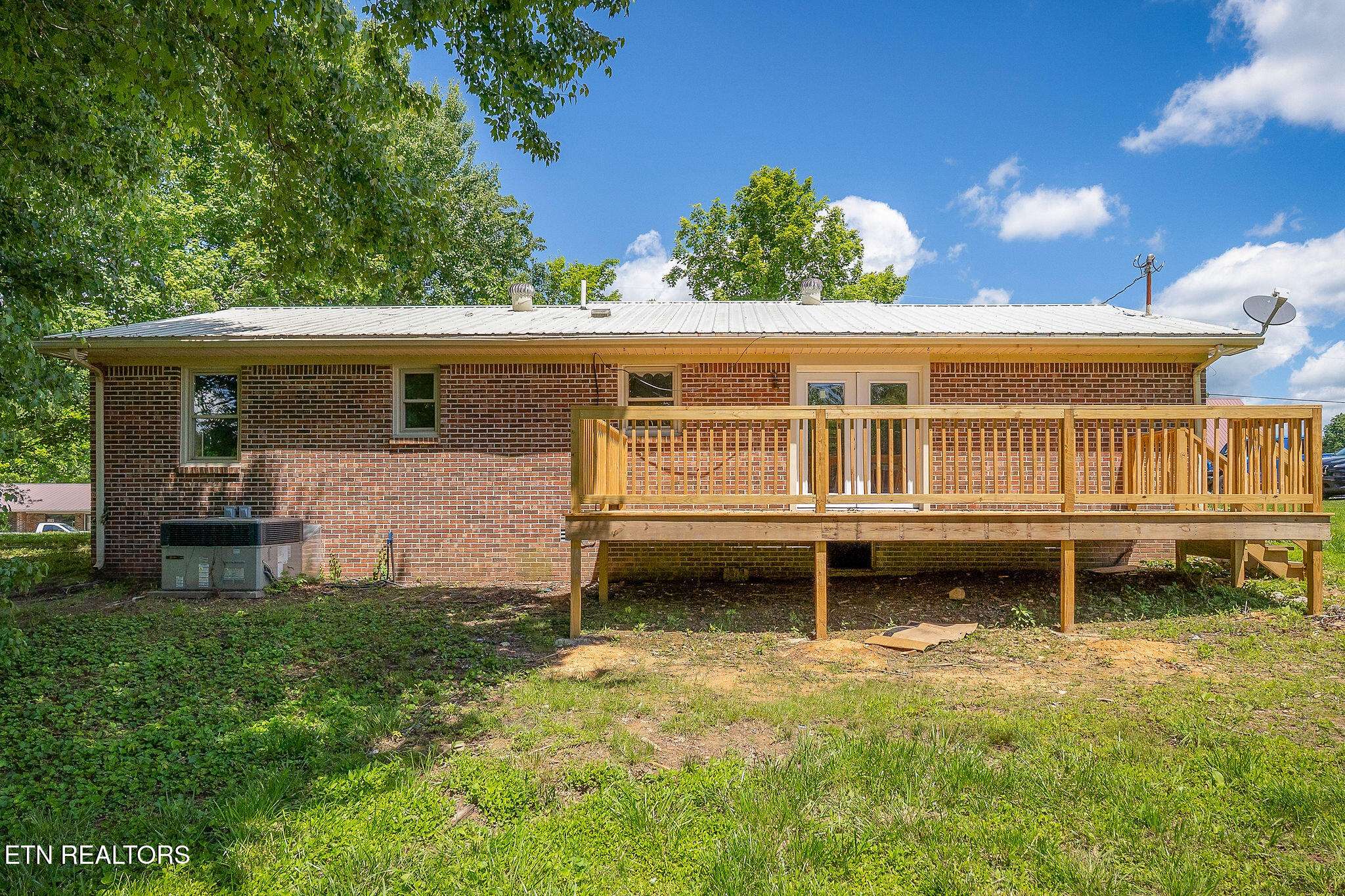 Gainesboro, TN 38562,100 Hop Anderson LN