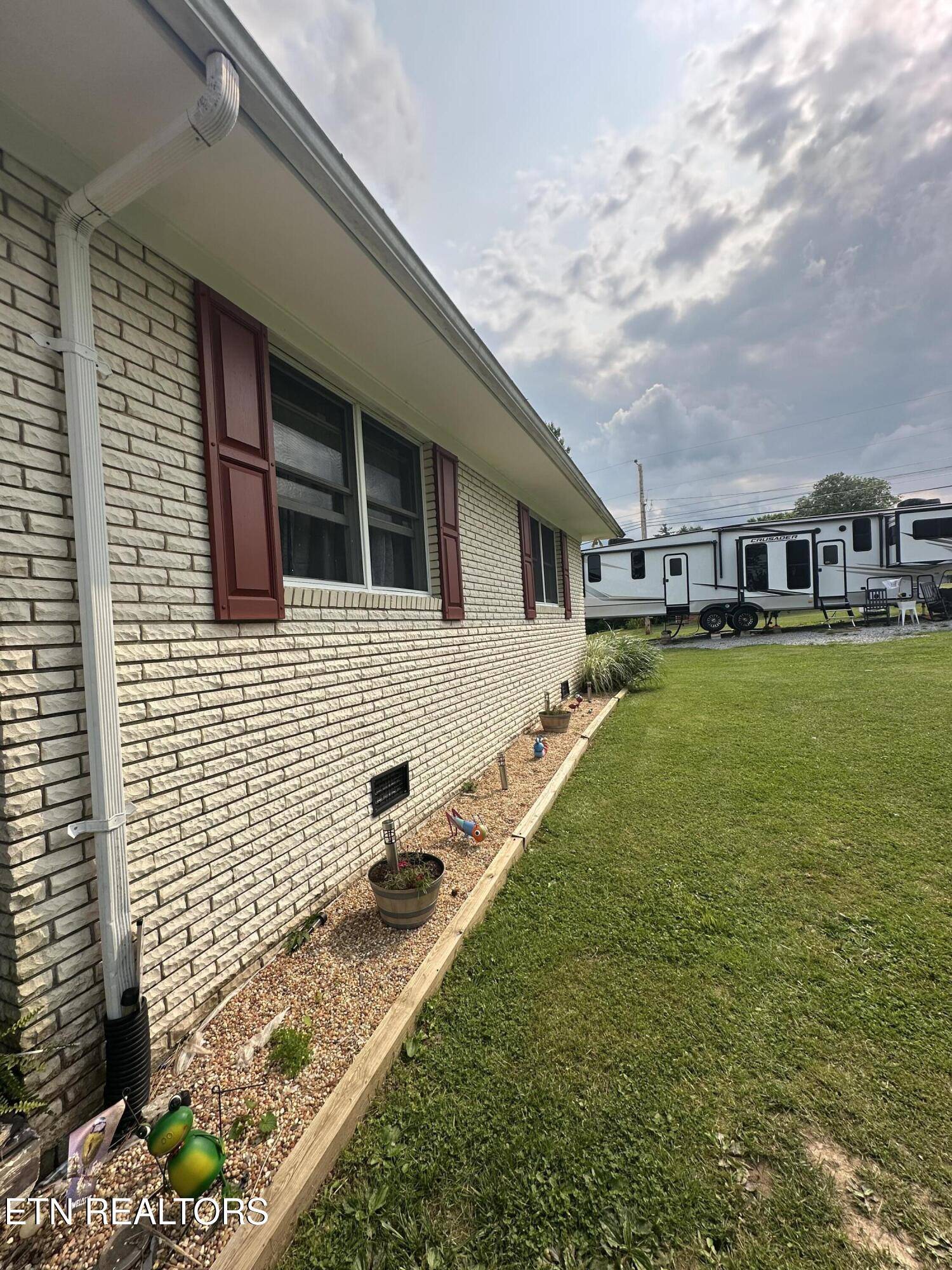 Cumberland Gap, TN 37724,356 Redbird CIR