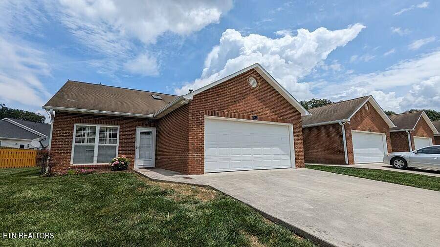 Knoxville, TN 37909,7823 ELLISVILLE LN