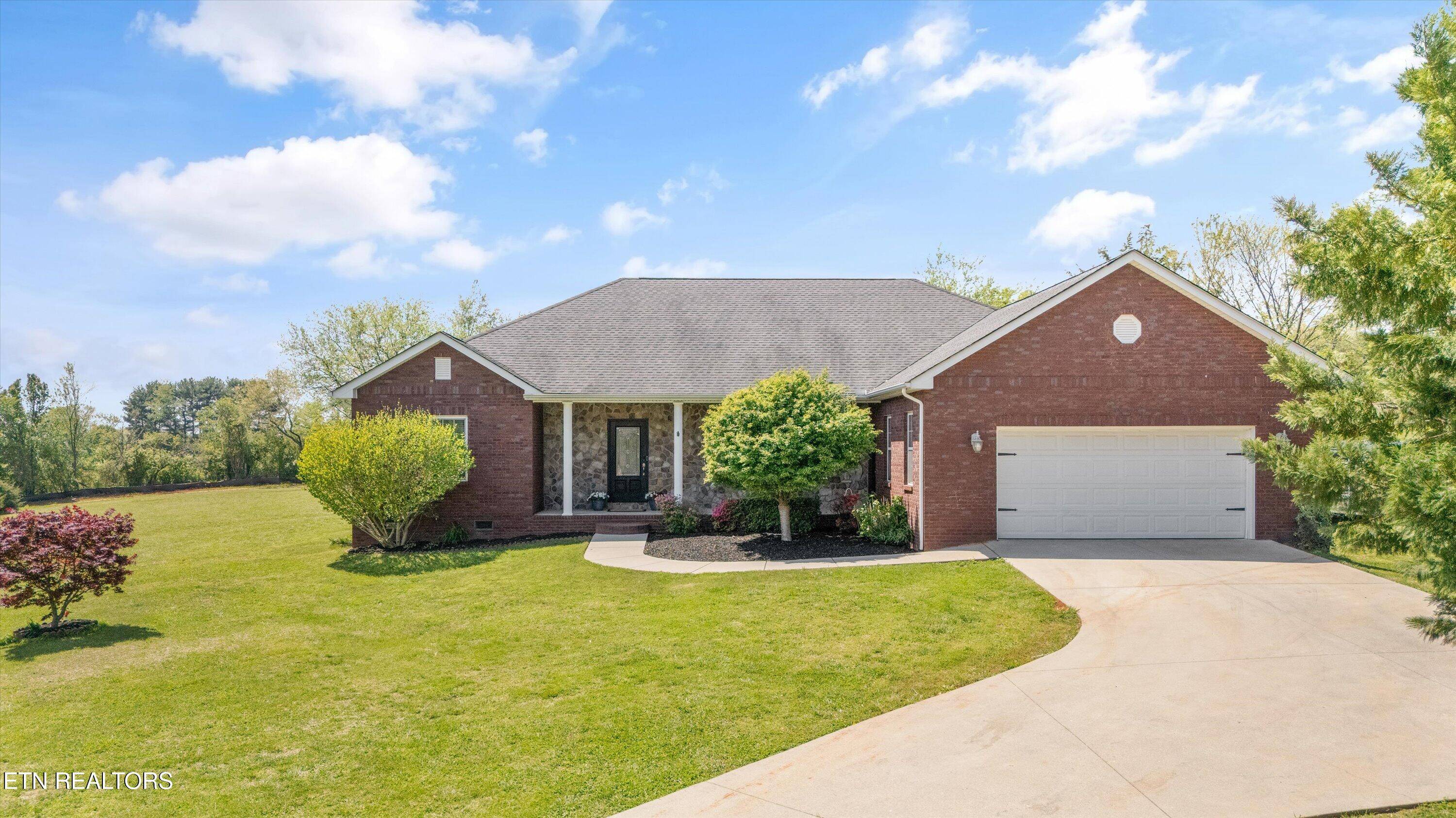 Maryville, TN 37801,217 Paradise LN