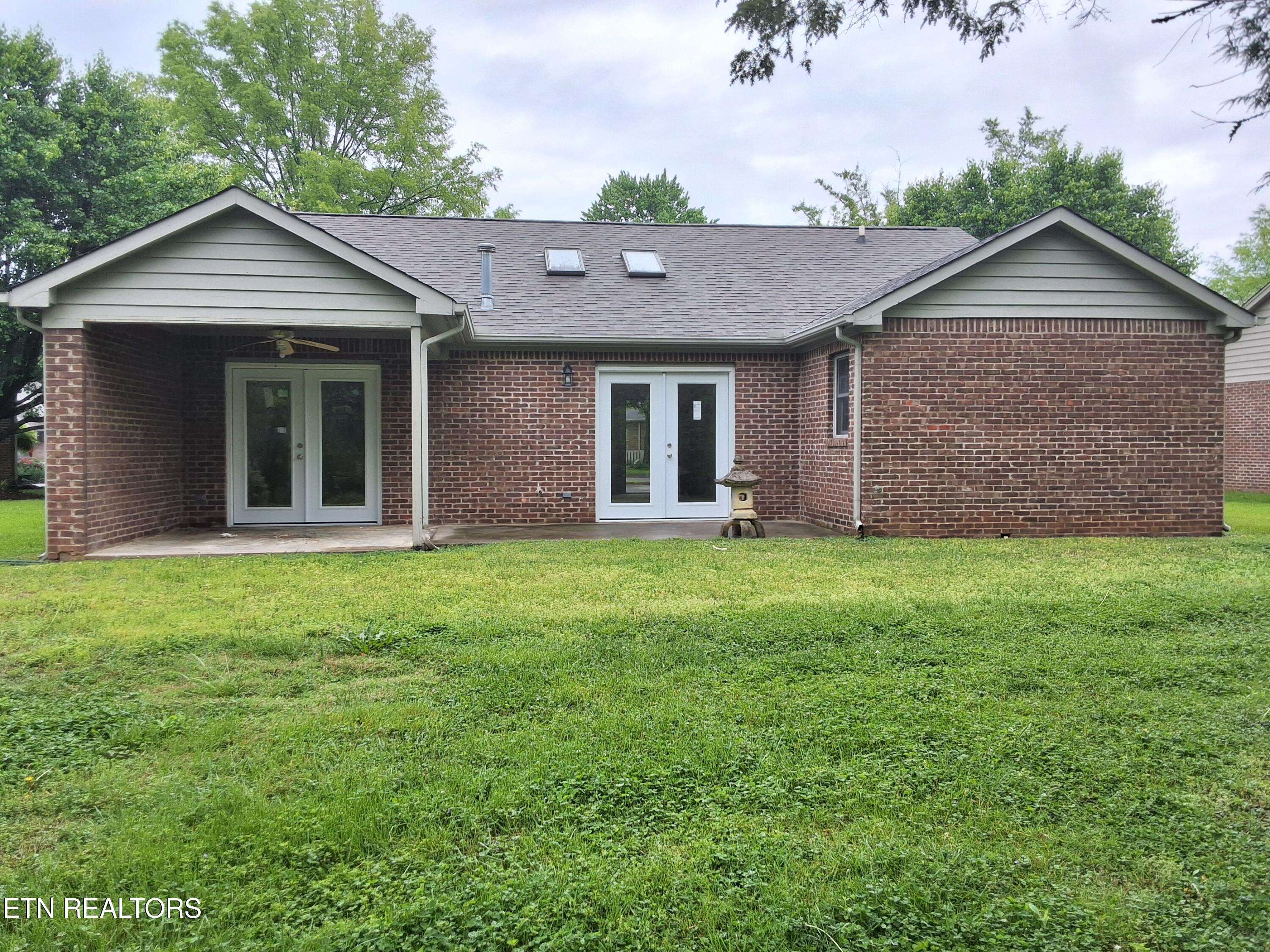 Sevierville, TN 37862,545 Sunrise CIR