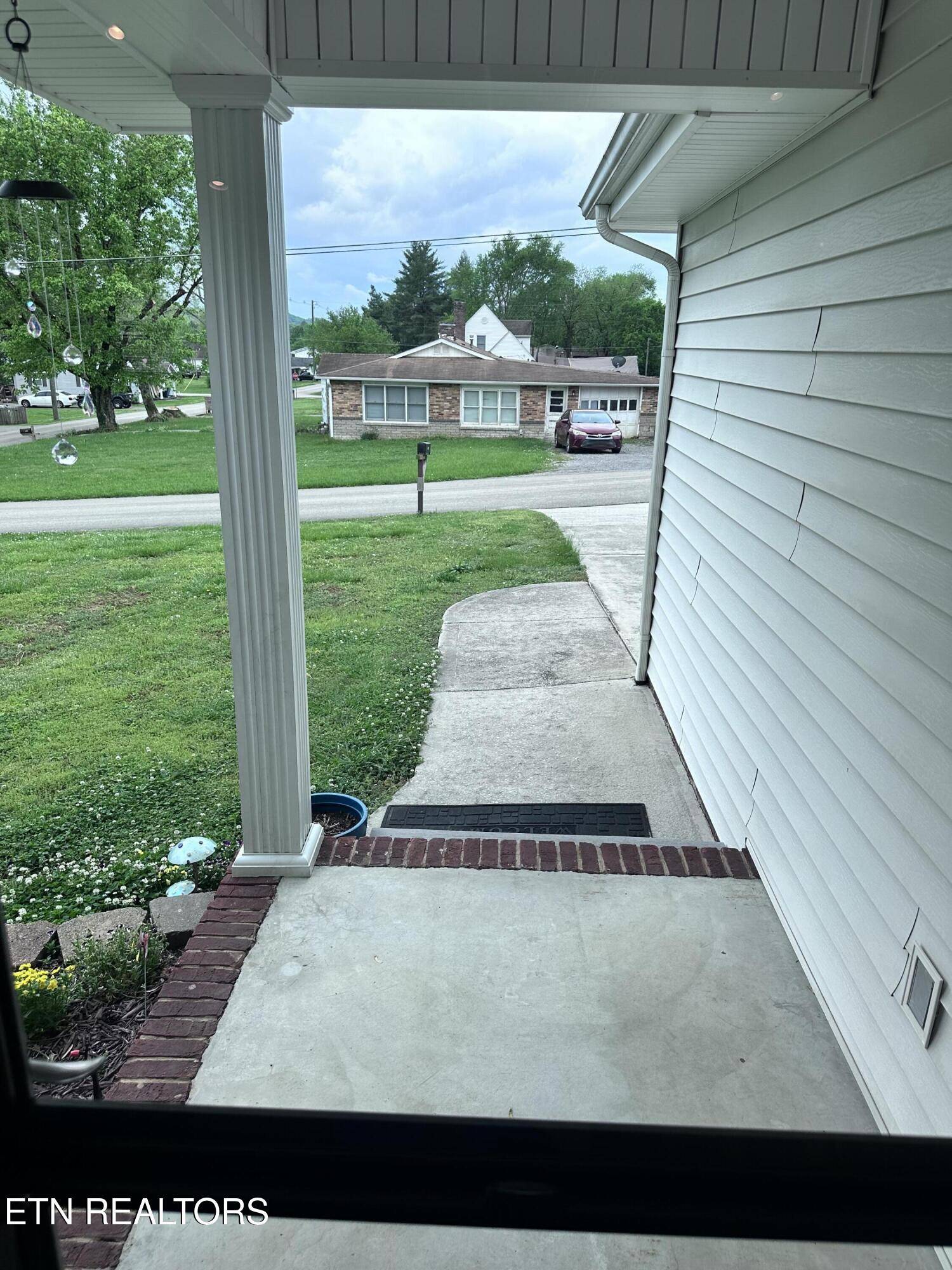 Clinton, TN 37716,327 Fowler St