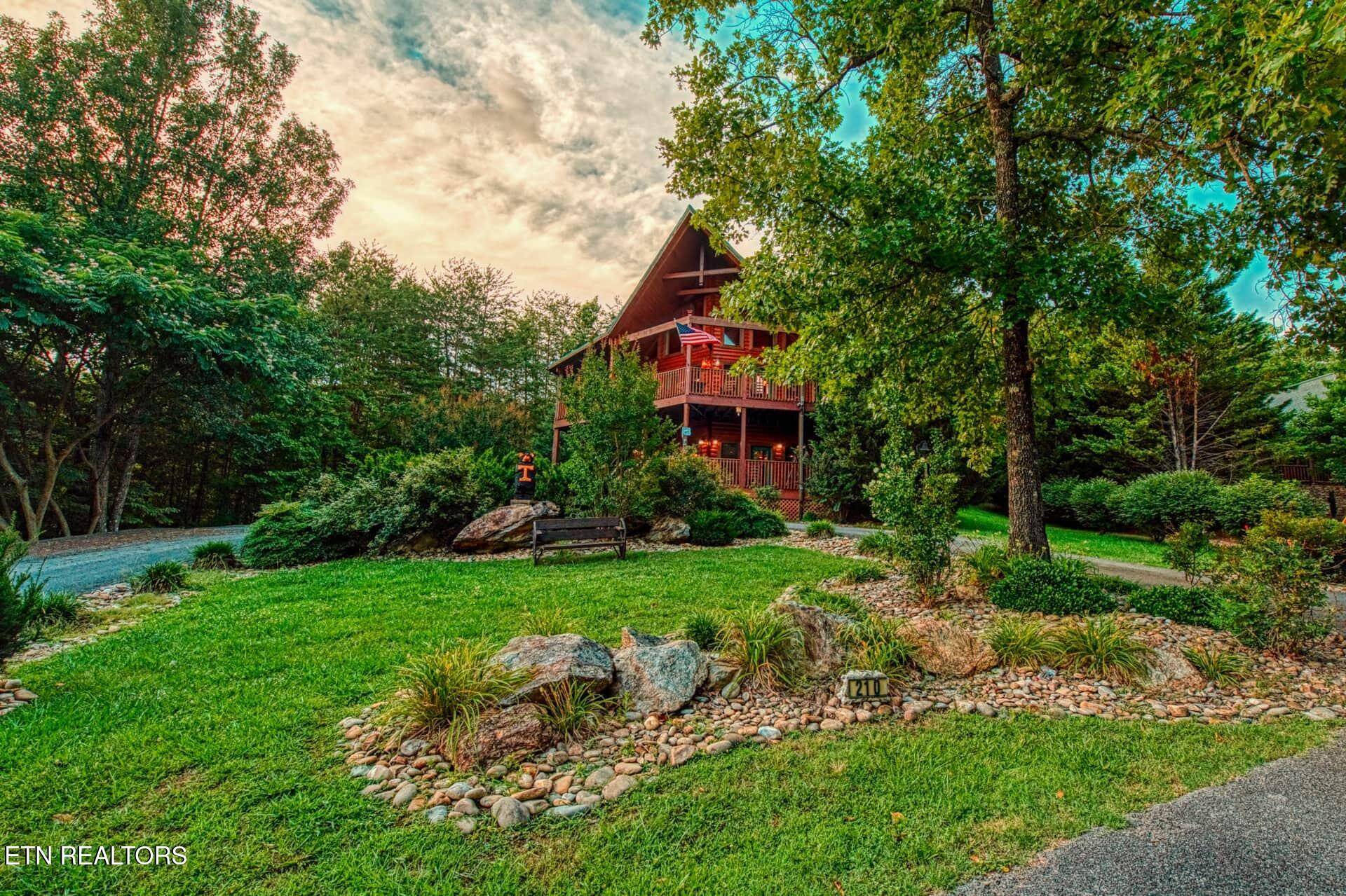 Townsend, TN 37882,210 Meghans WAY