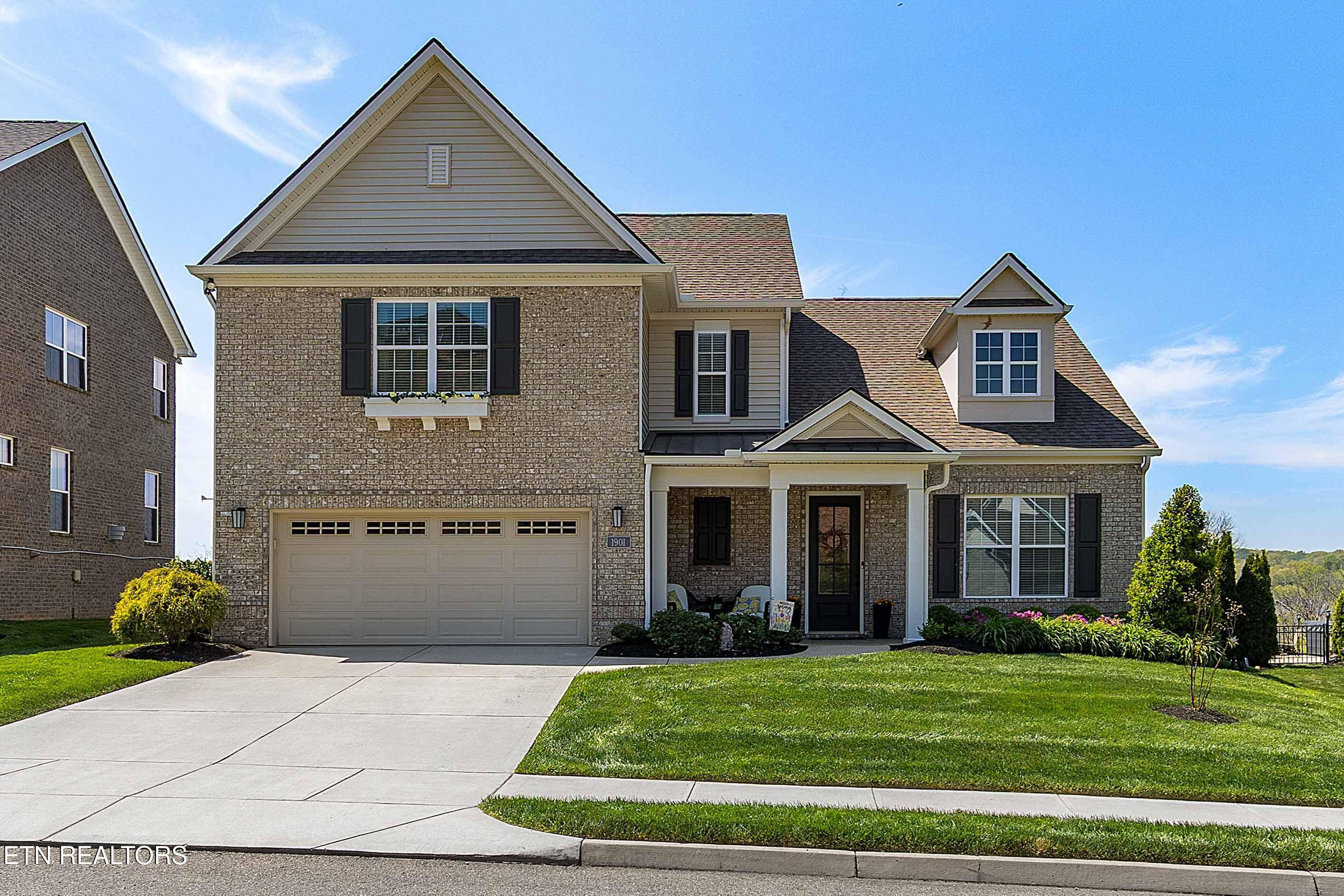 Knoxville, TN 37932,1901 English Ivy LN