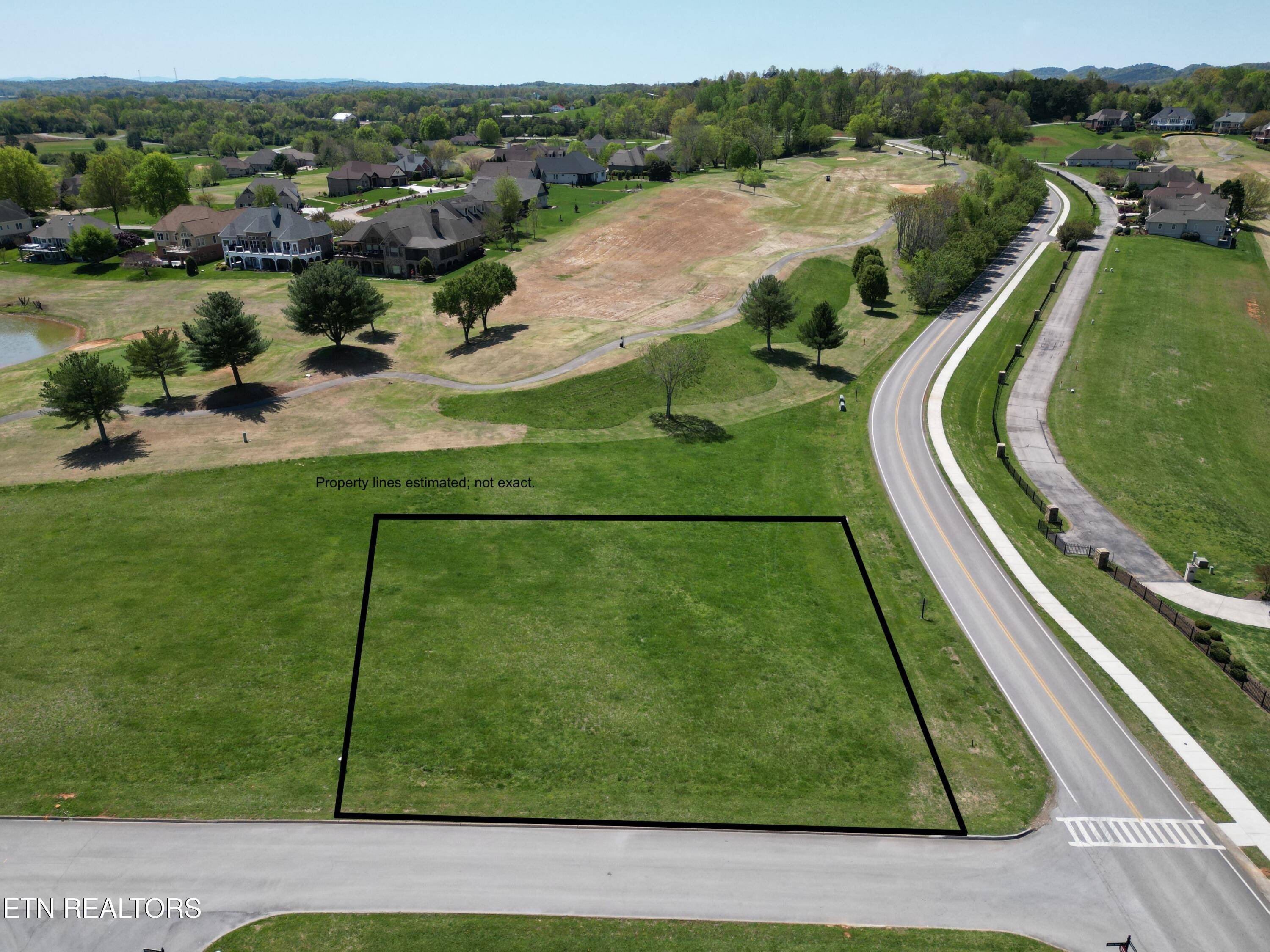 Vonore, TN 37885,100 White Hawk DR
