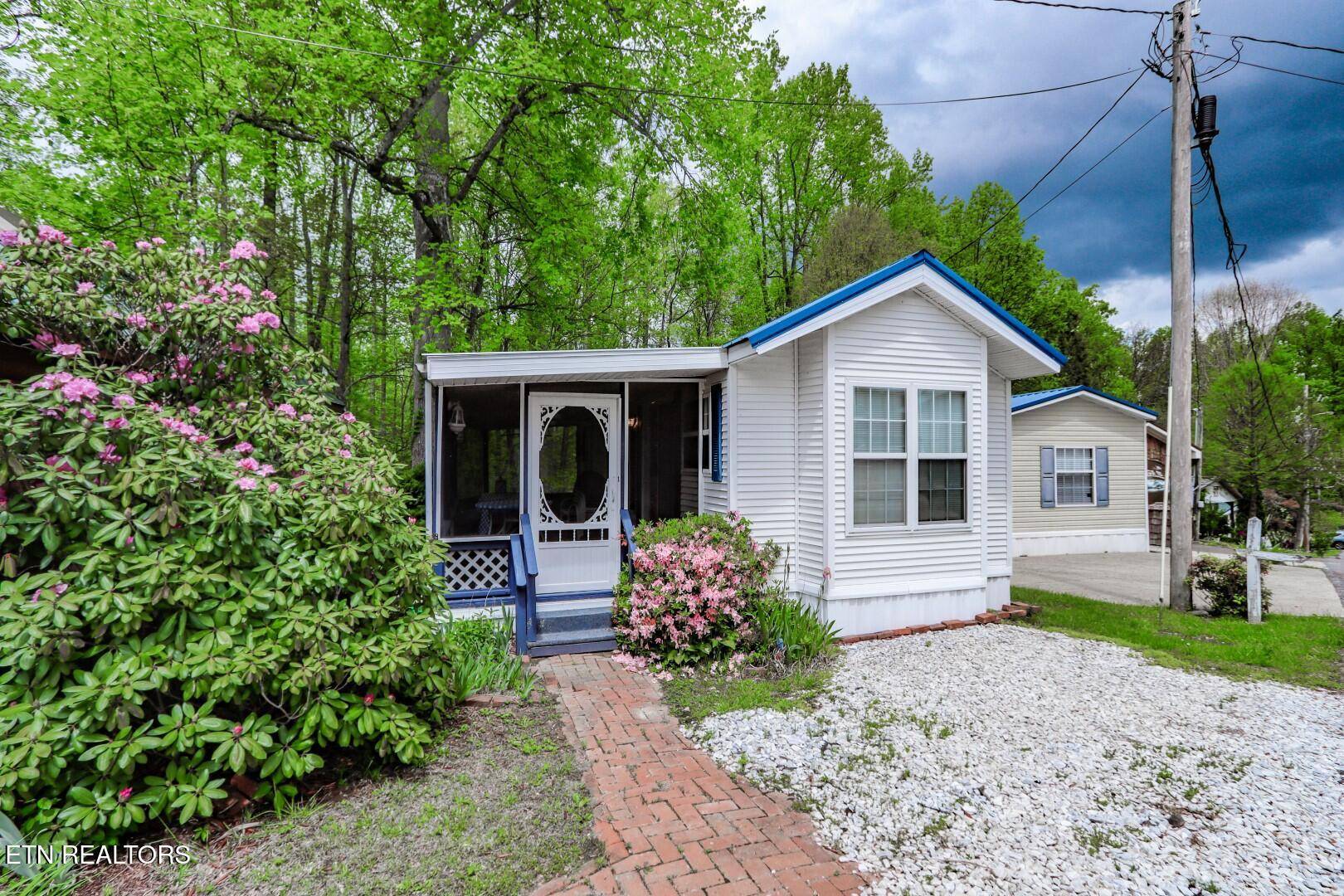 Cosby, TN 37722,5355 East Parkway Lot 56