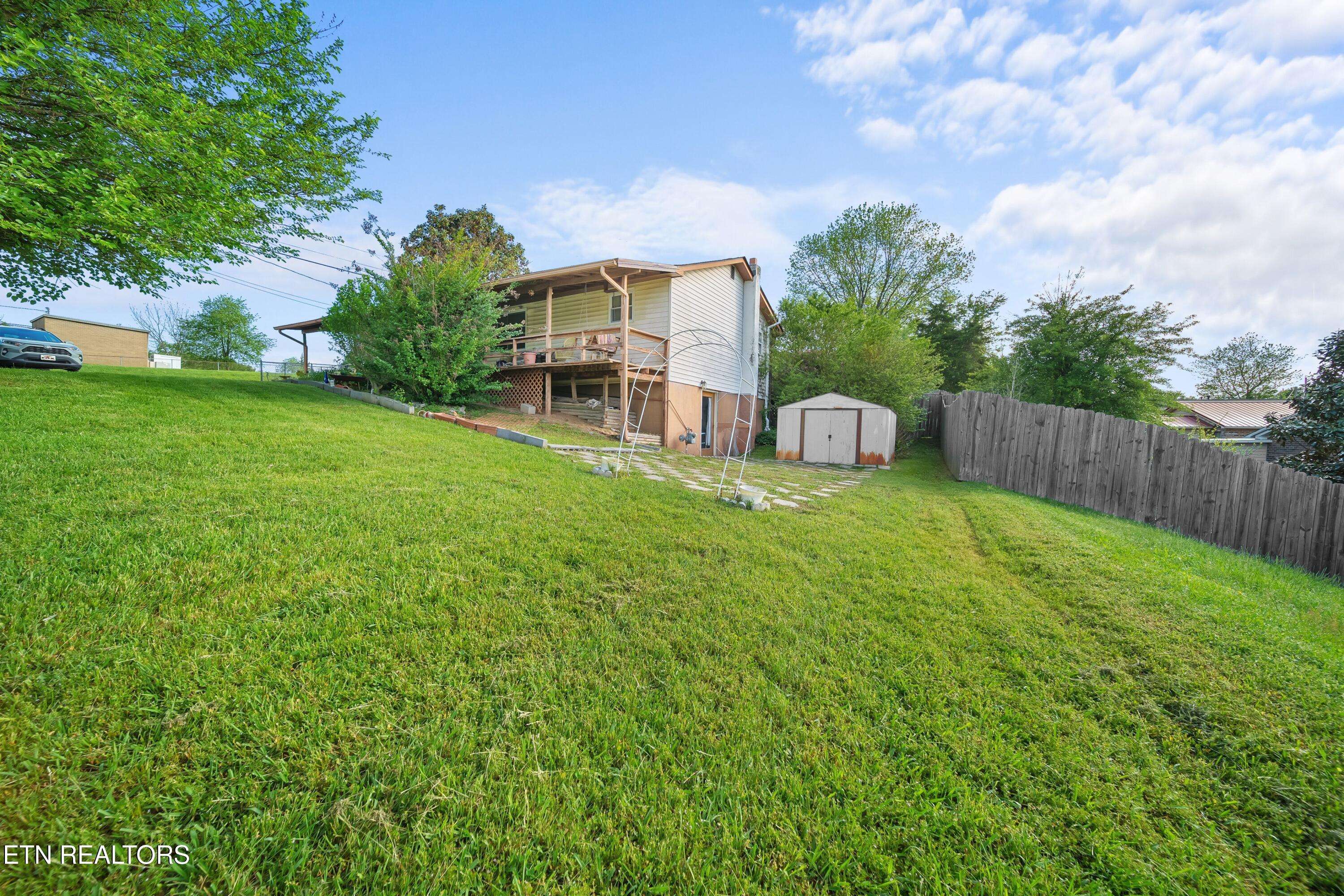 Knoxville, TN 37938,800 Jennifer DR