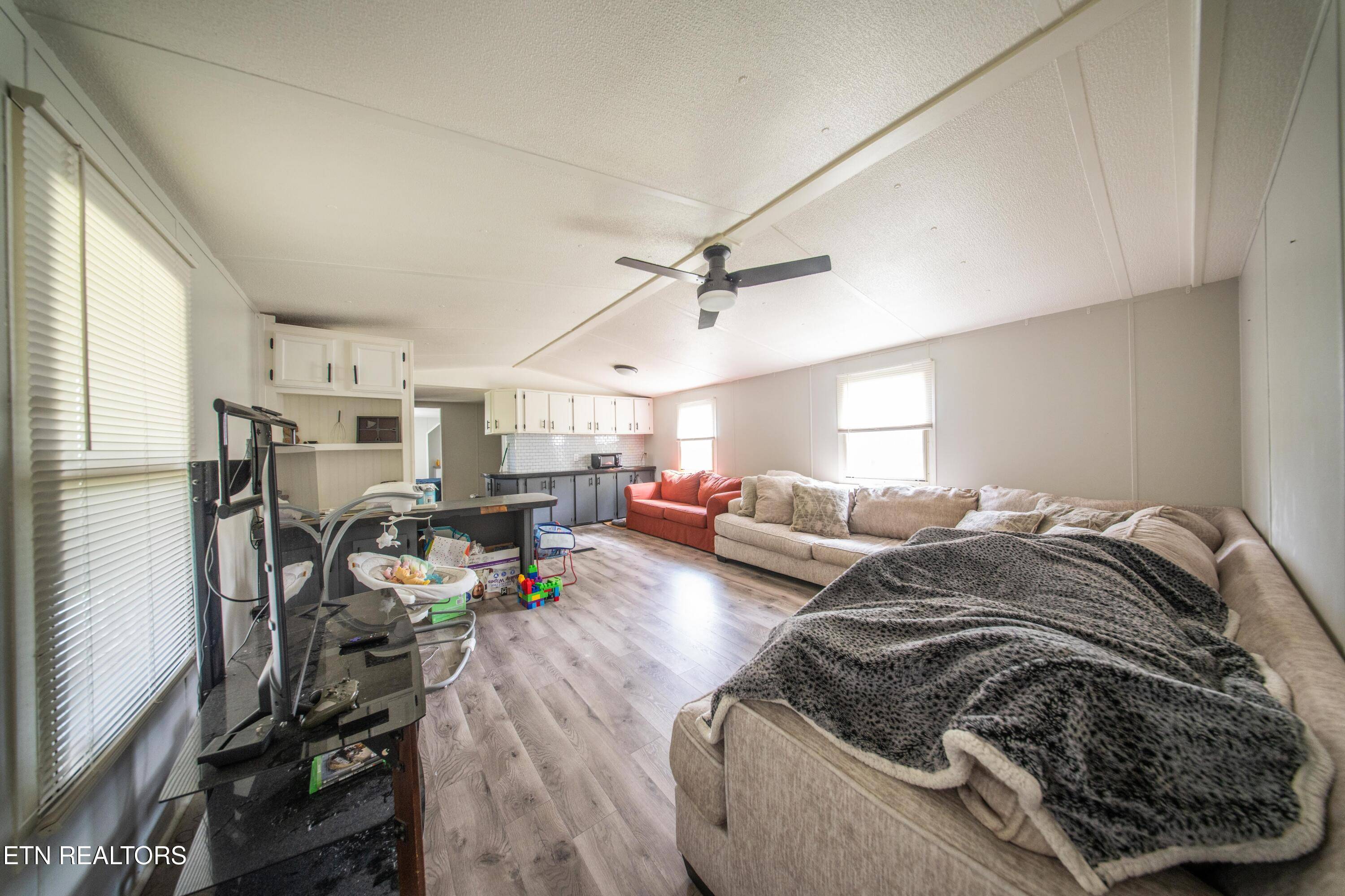 Crossville, TN 38571,935 Linder LOOP