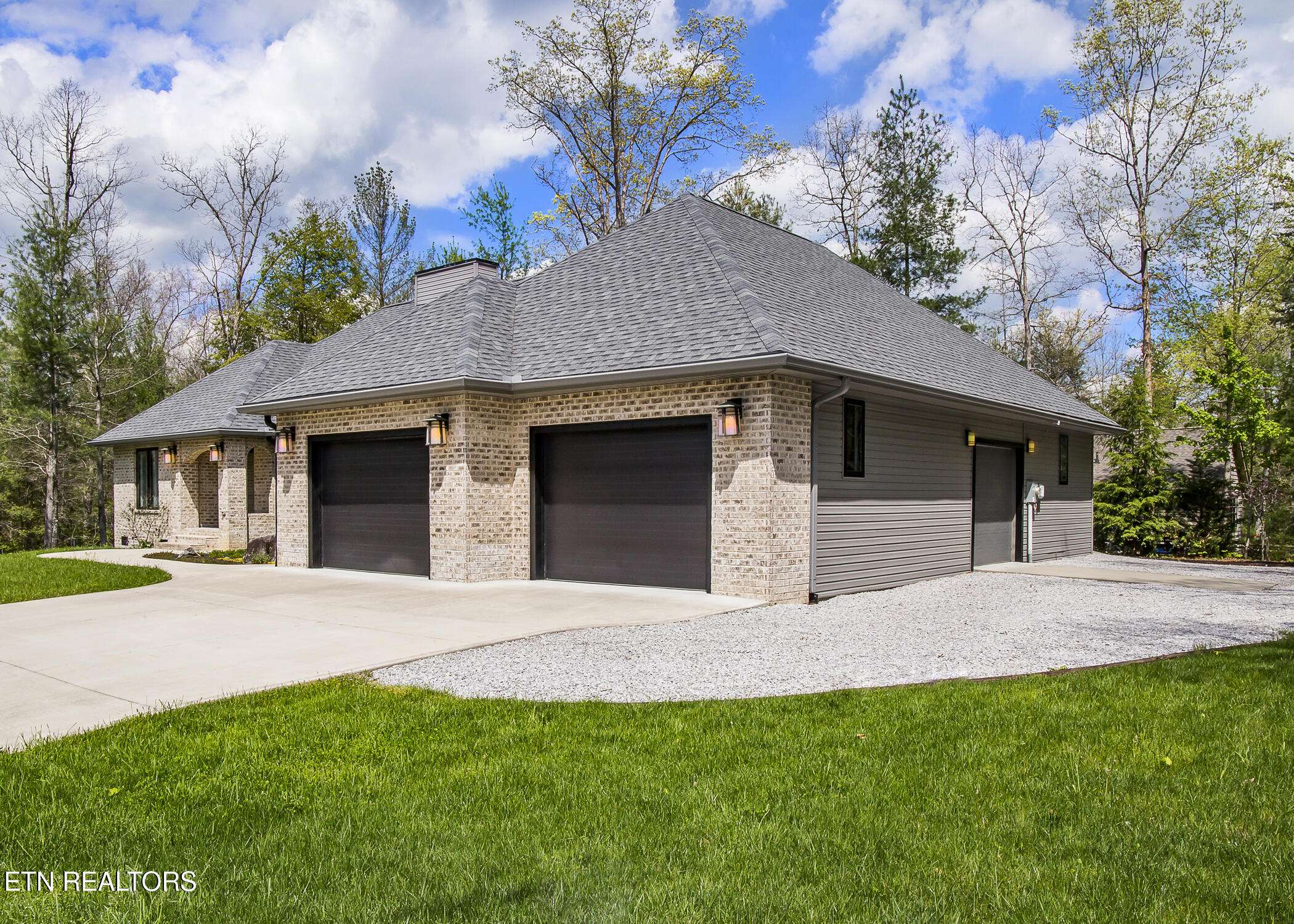 Crossville, TN 38558,194 Forest View DR