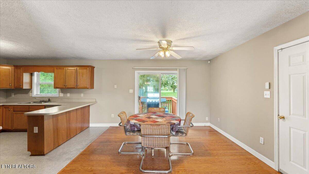 Knoxville, TN 37918,7325 Palmleaf Rd