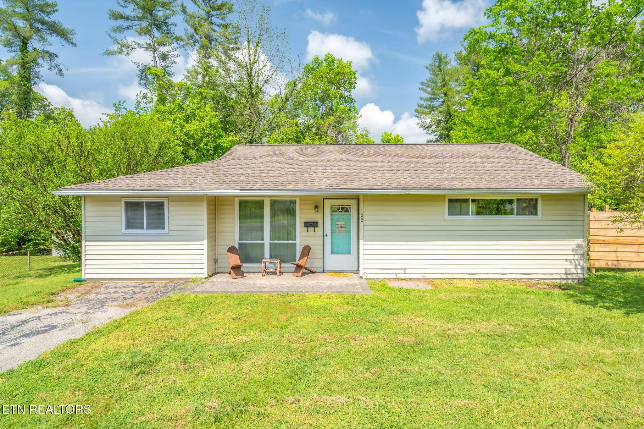 Oak Ridge, TN 37830,132 Bryn Mawr CIR