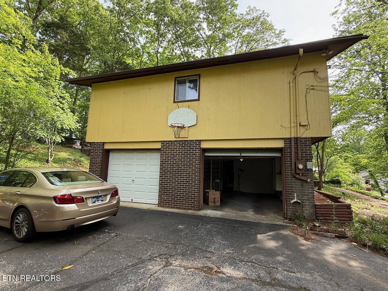Oak Ridge, TN 37830,102 Westwind DR