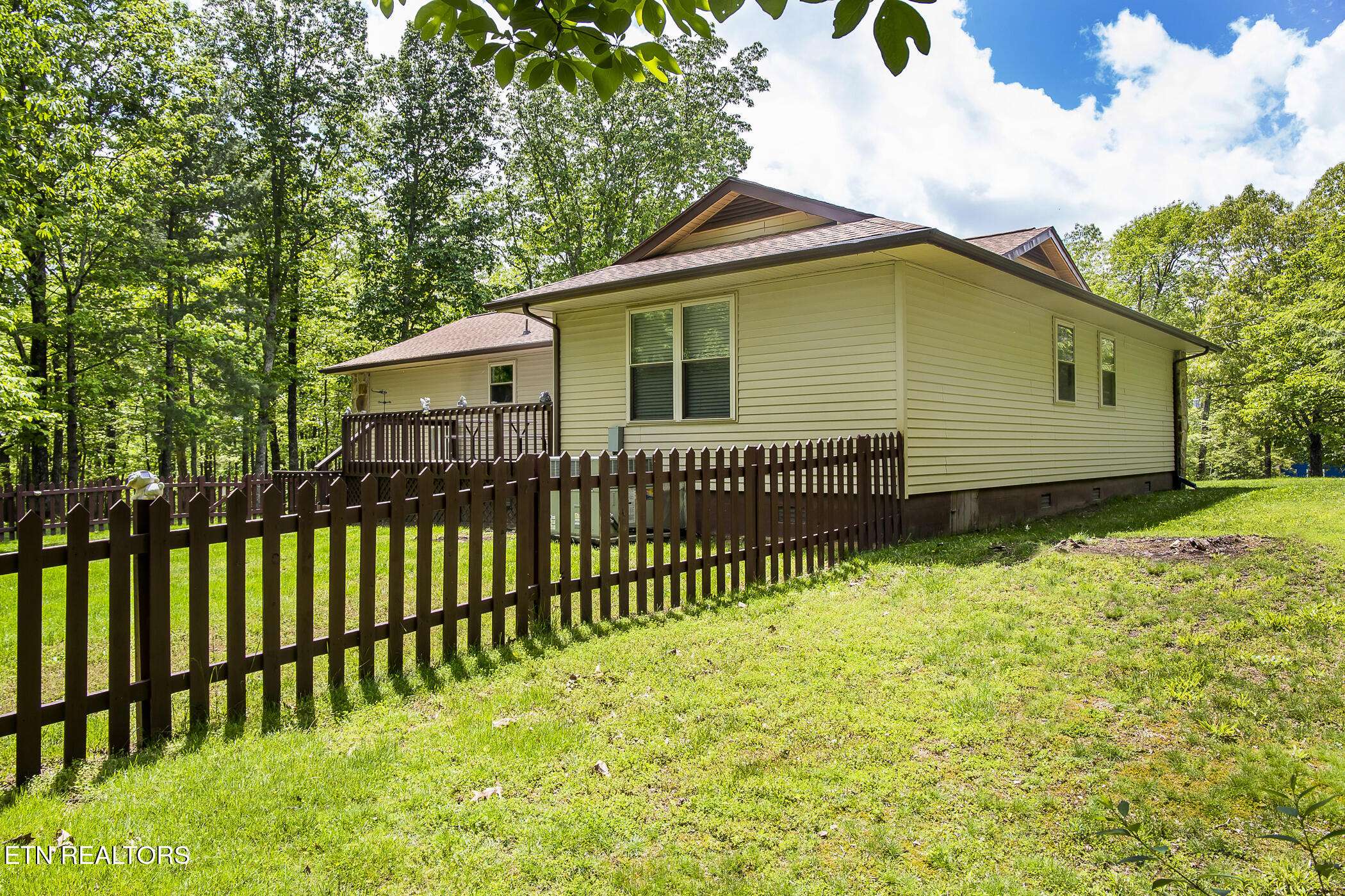 Crossville, TN 38558,33 Druid CIR