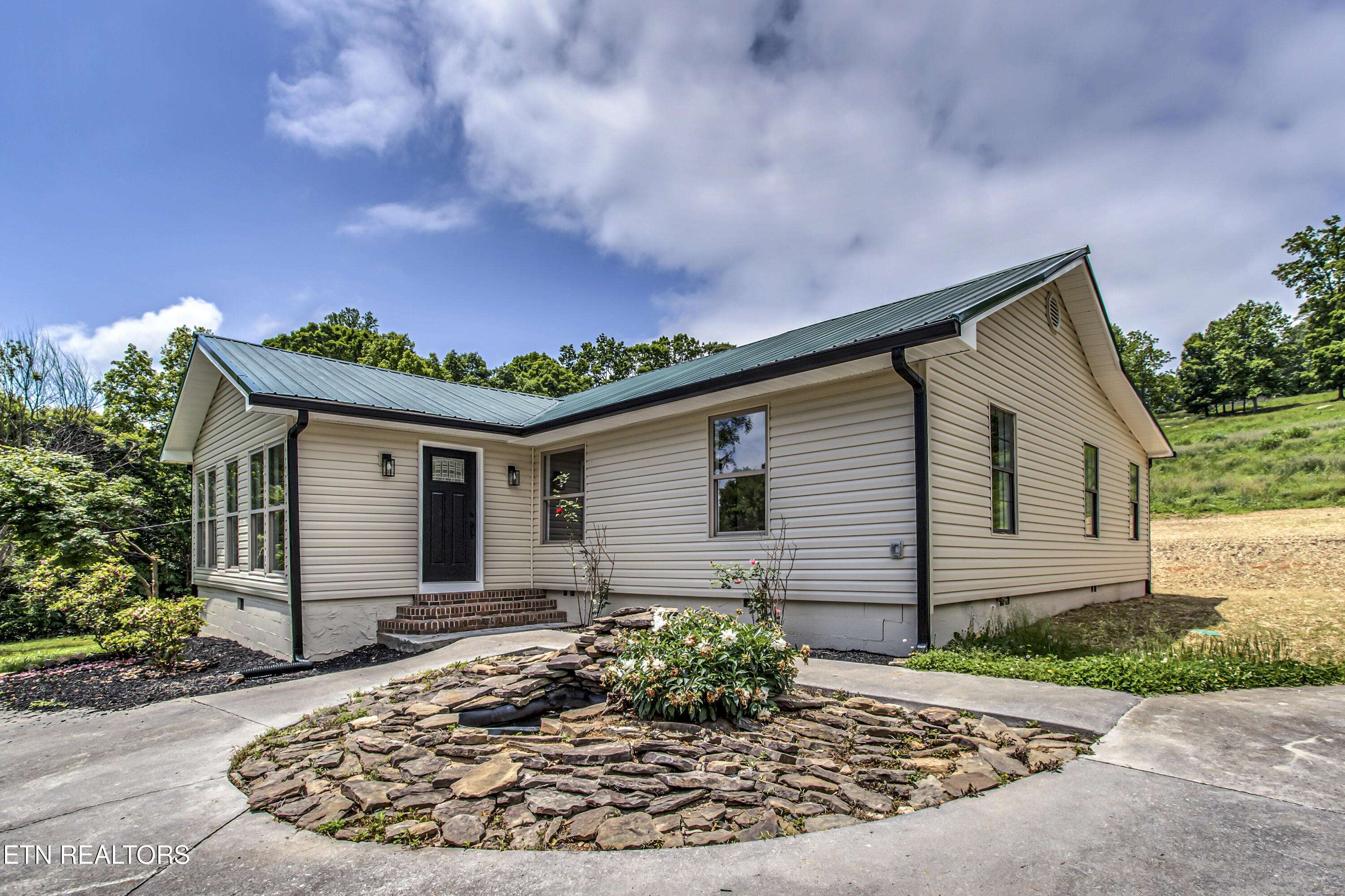 Athens, TN 37303,612 County Road 110