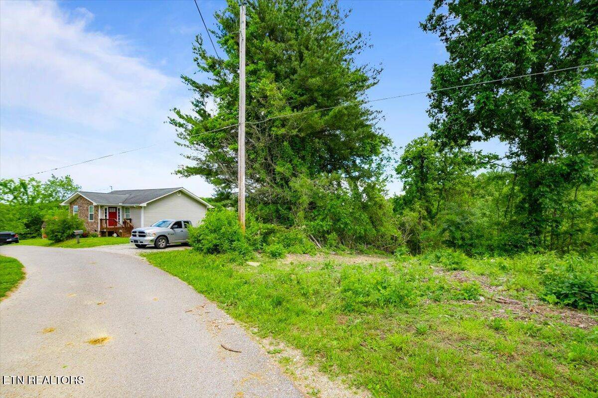 Jacksboro, TN 37757,Mercury LN