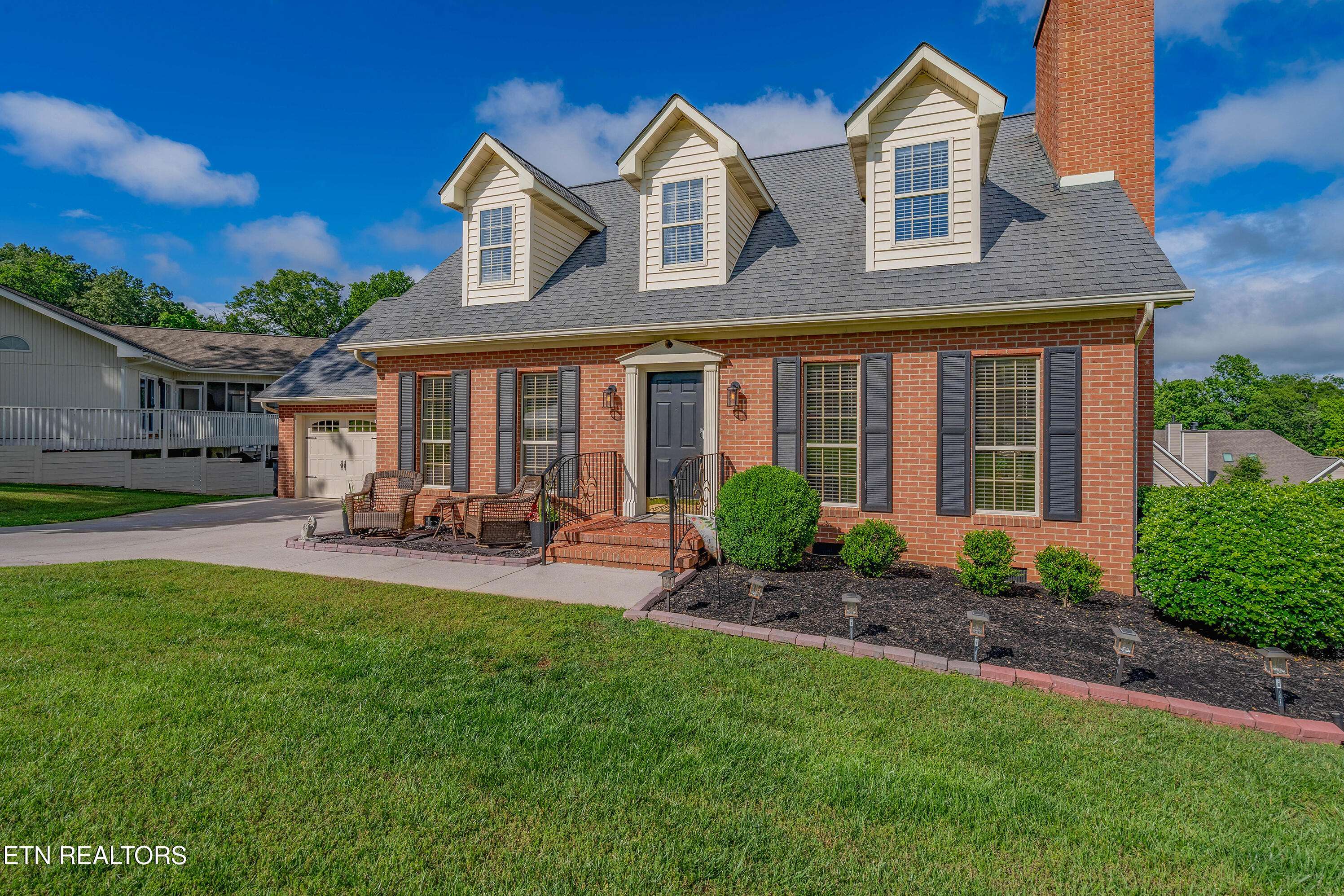 Loudon, TN 37774,312 Cheestana WAY