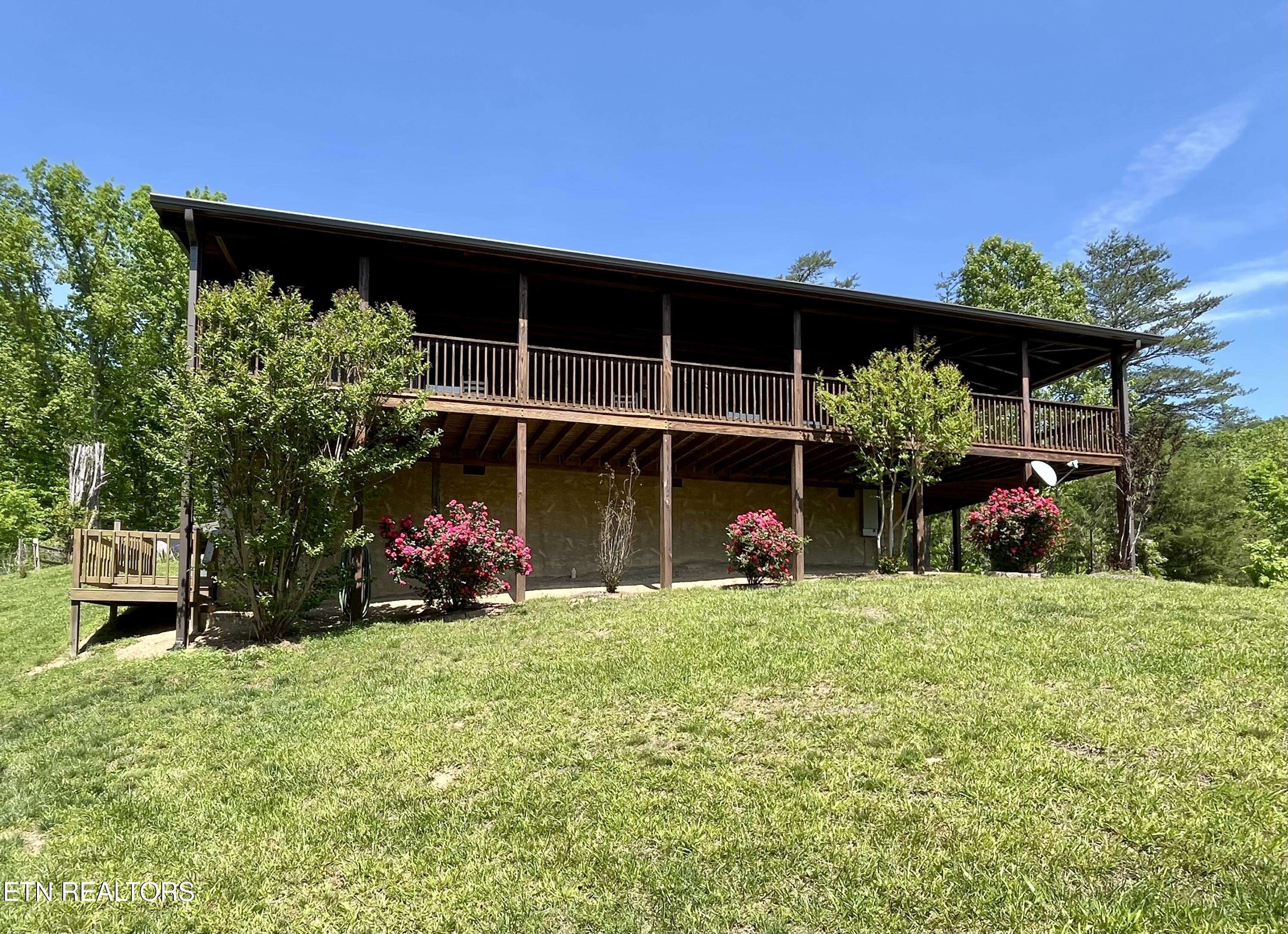 Sevierville, TN 37876,1671 Licking Spring WAY