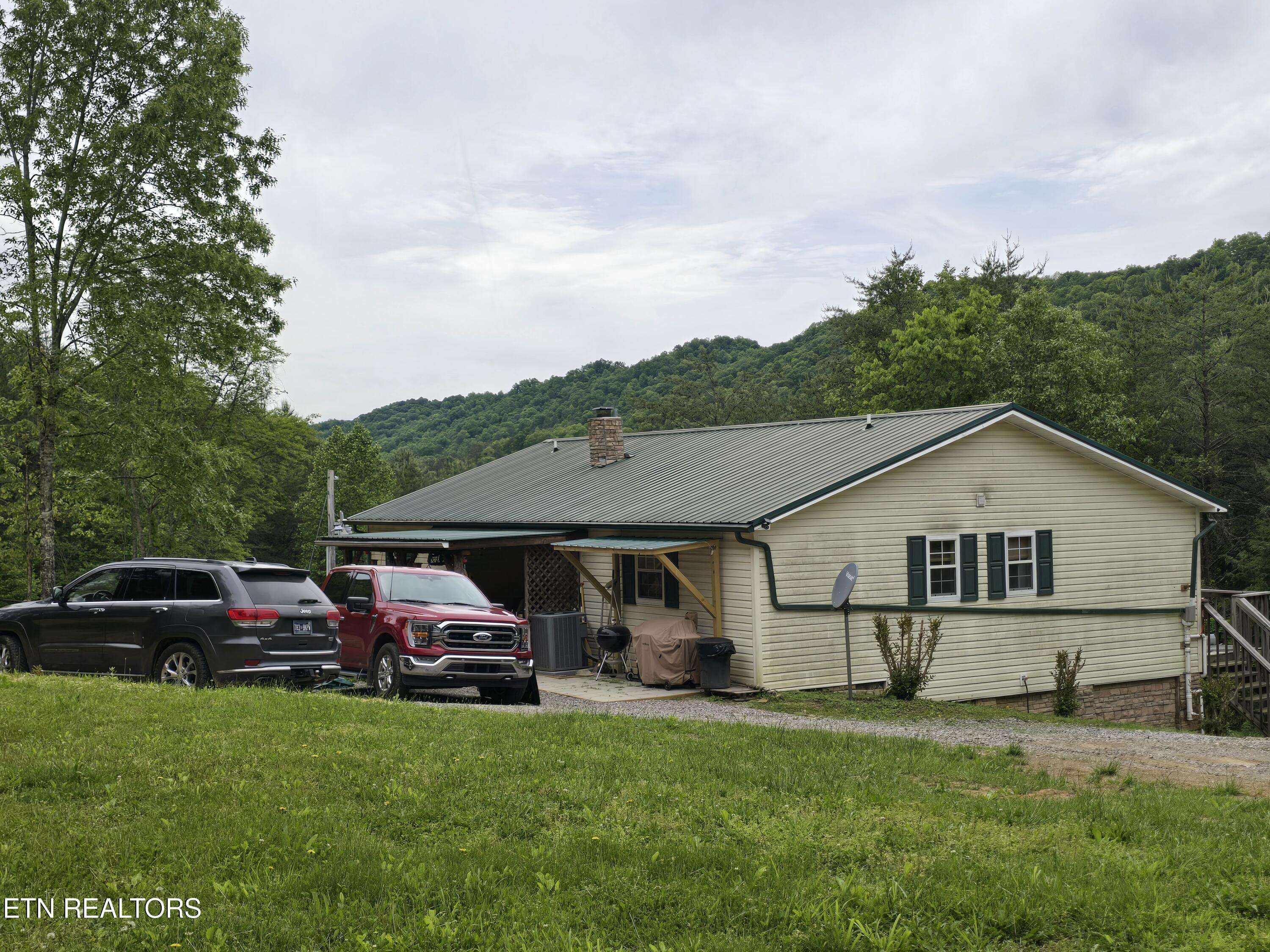 Tazewell, TN 37879,1432 Upper Caney Valley Rd