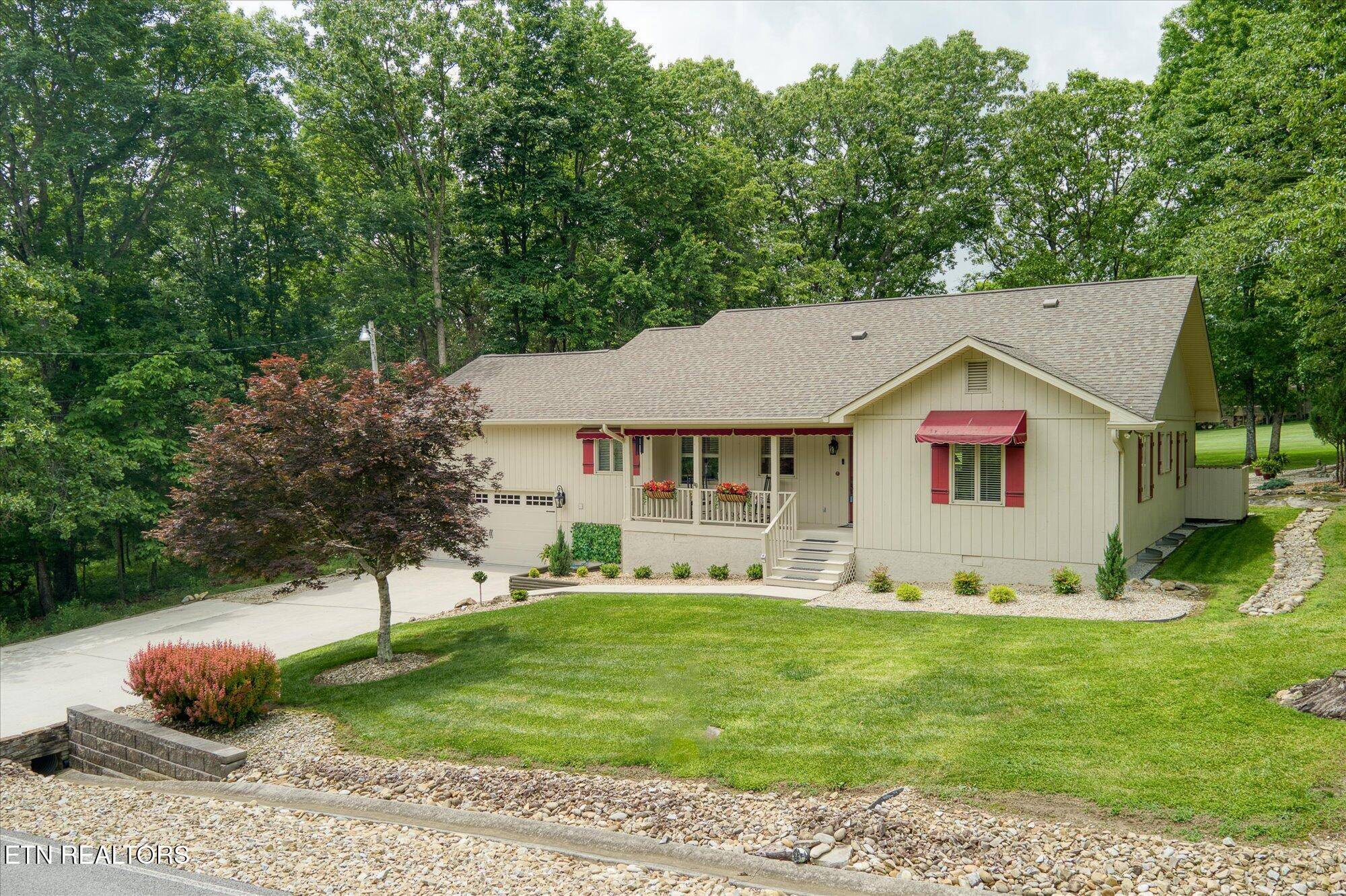 Crossville, TN 38558,449 Snead DR