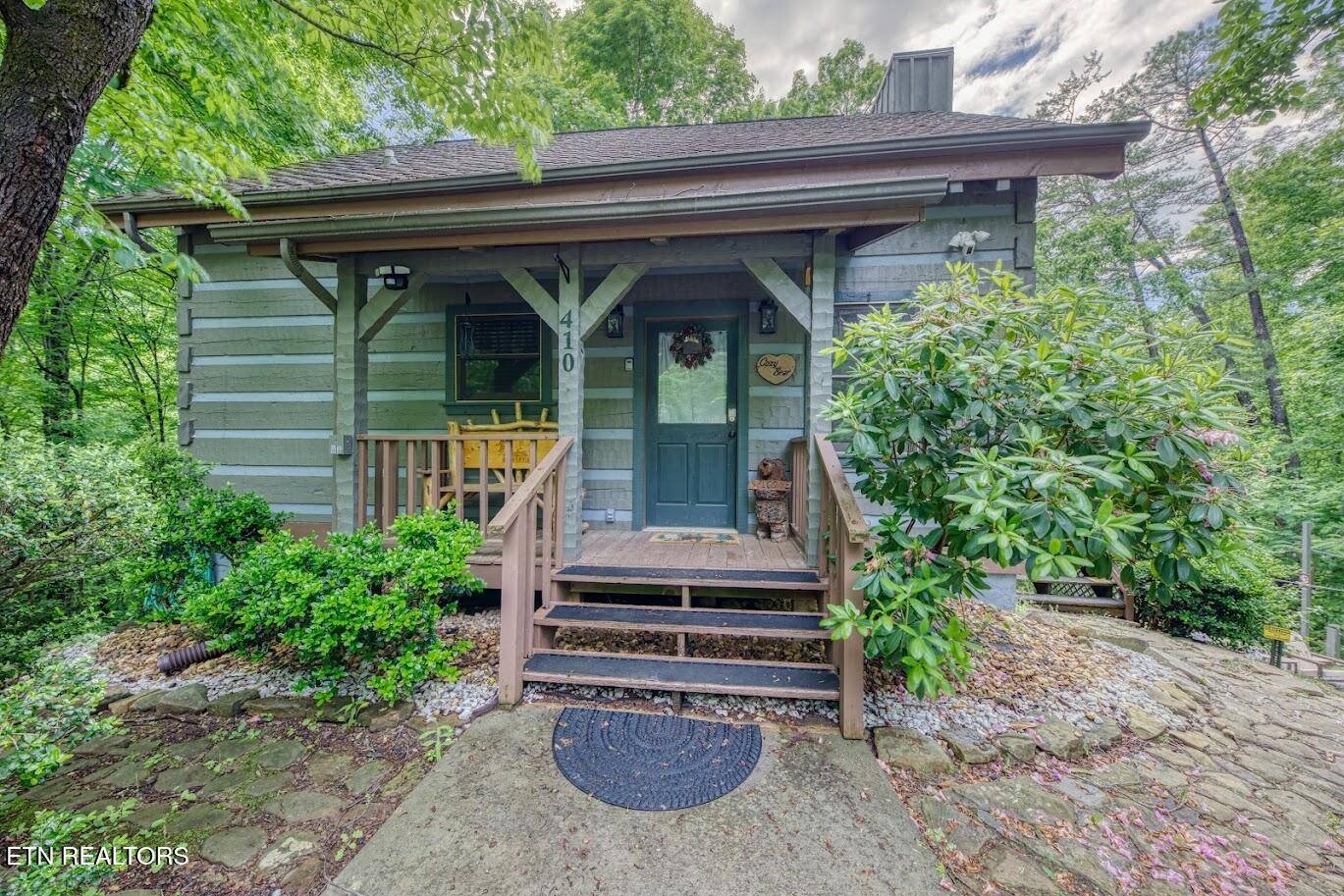 Sevierville, TN 37876,410 Sassafras Tr