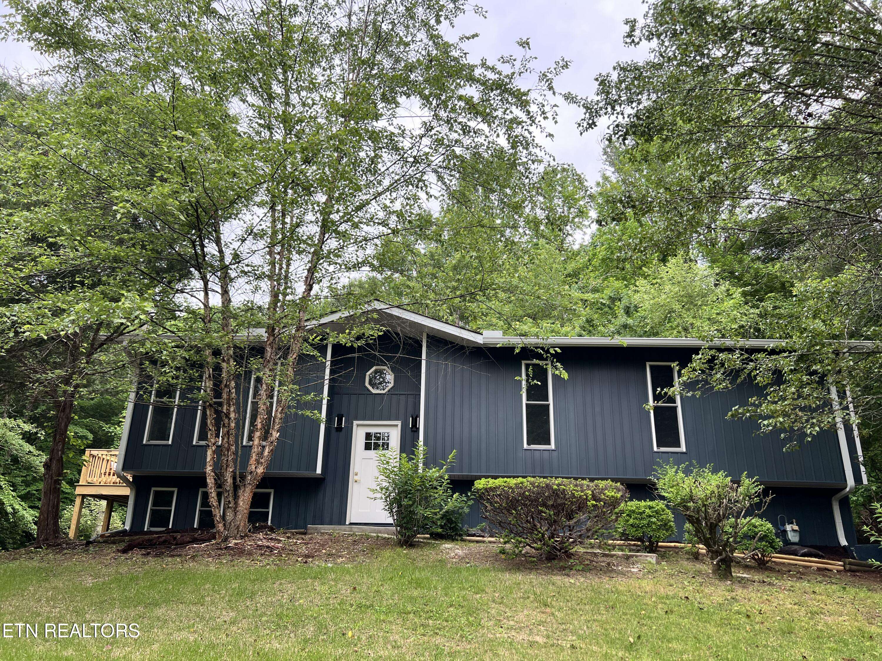 Clinton, TN 37716,225 Tracy Allison LN