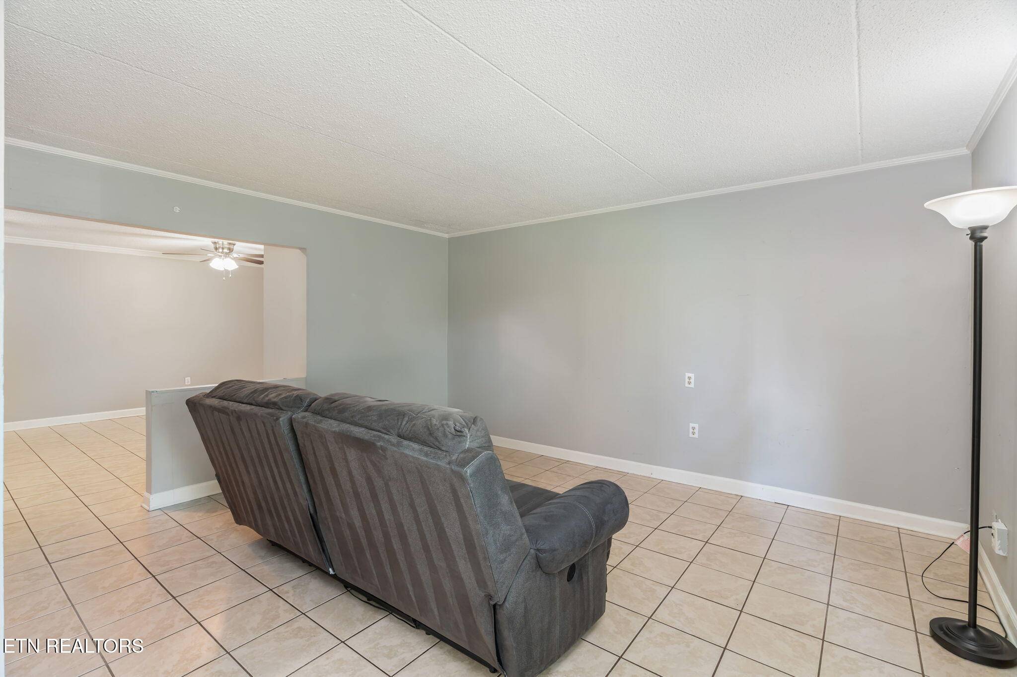Knoxville, TN 37919,2755 Jersey Ave #A403