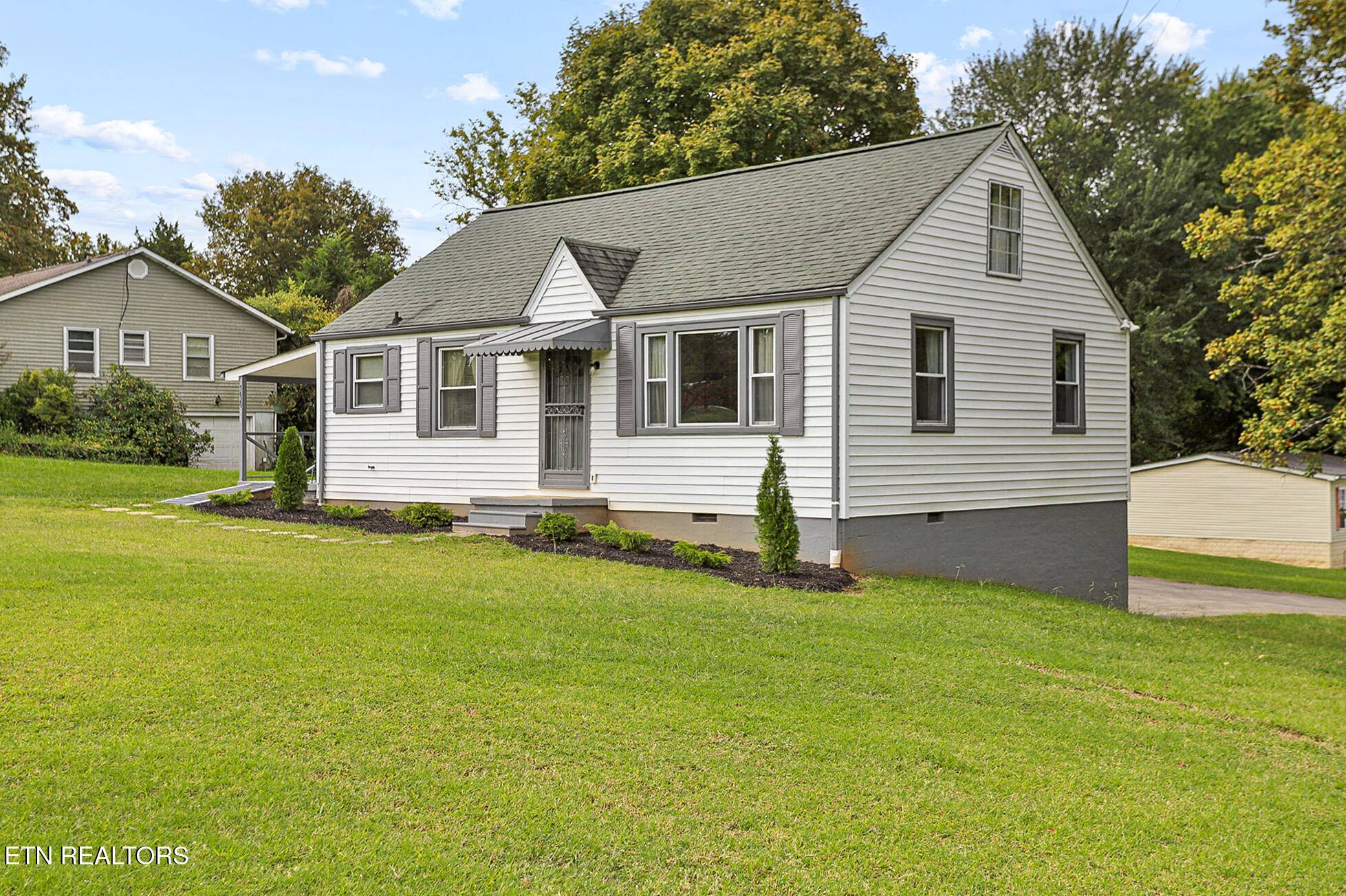 Knoxville, TN 37920,5629 Neubert Springs Rd