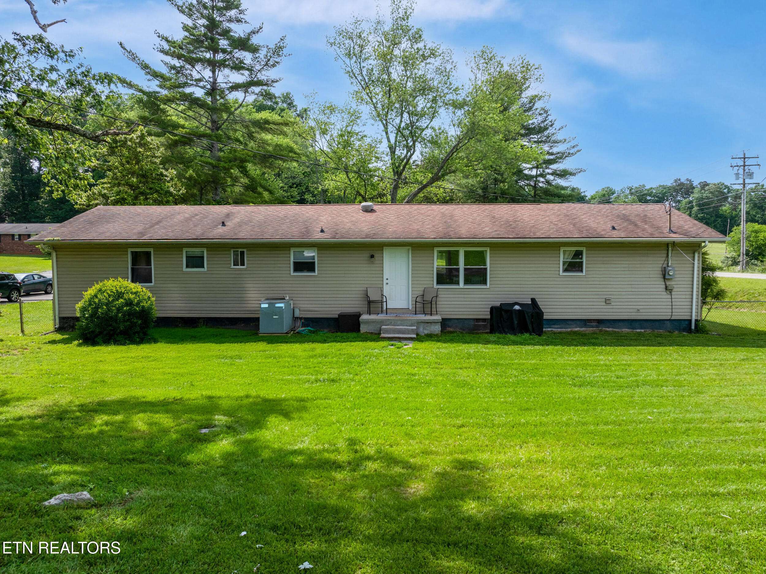 Maryville, TN 37804,3258 Lagrange DR
