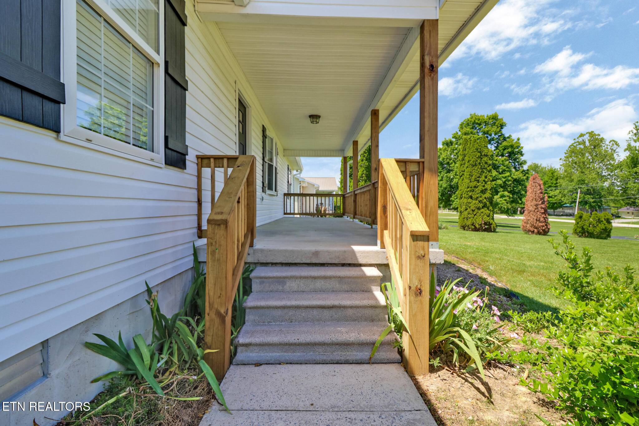 Jamestown, TN 38556,1226 Allardt Hwy