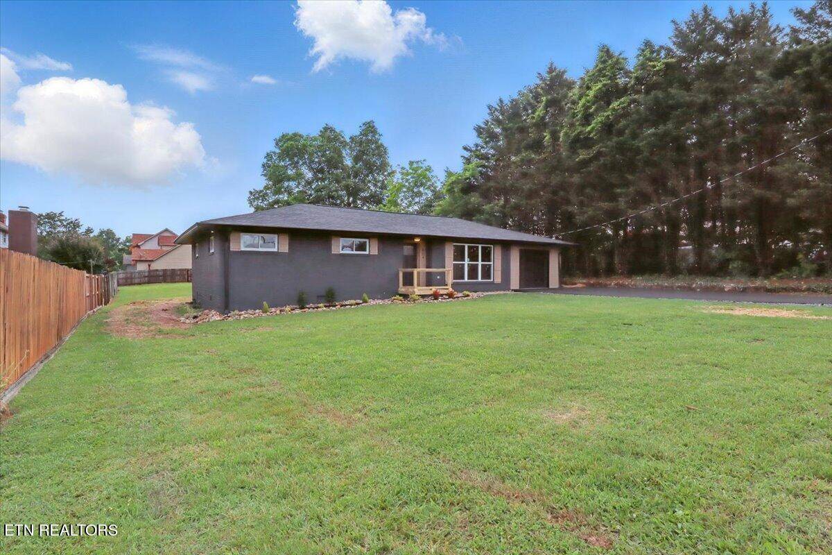 Maryville, TN 37803,804 Cedar St