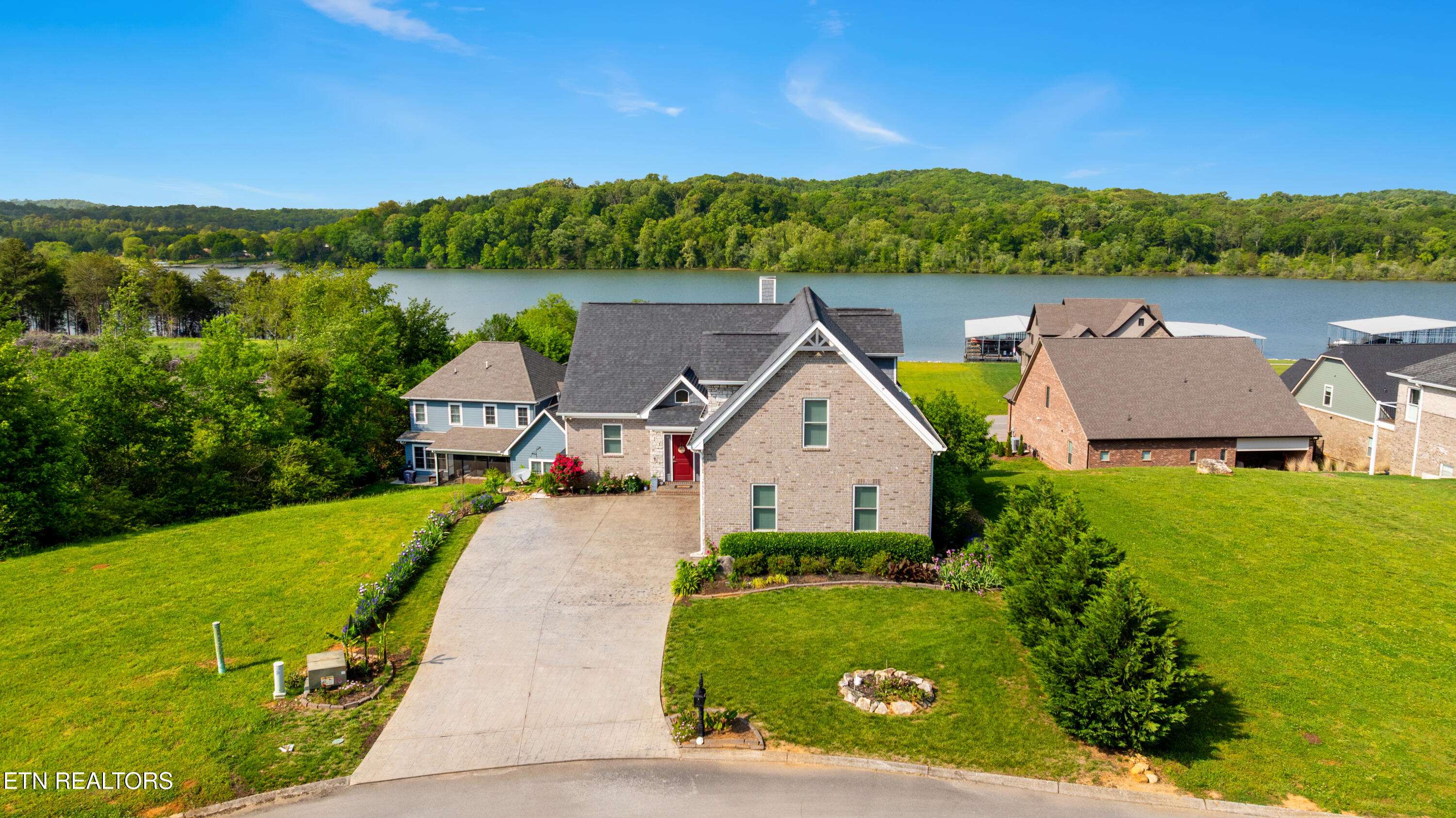Loudon, TN 37774,338 Cape Lookout Light