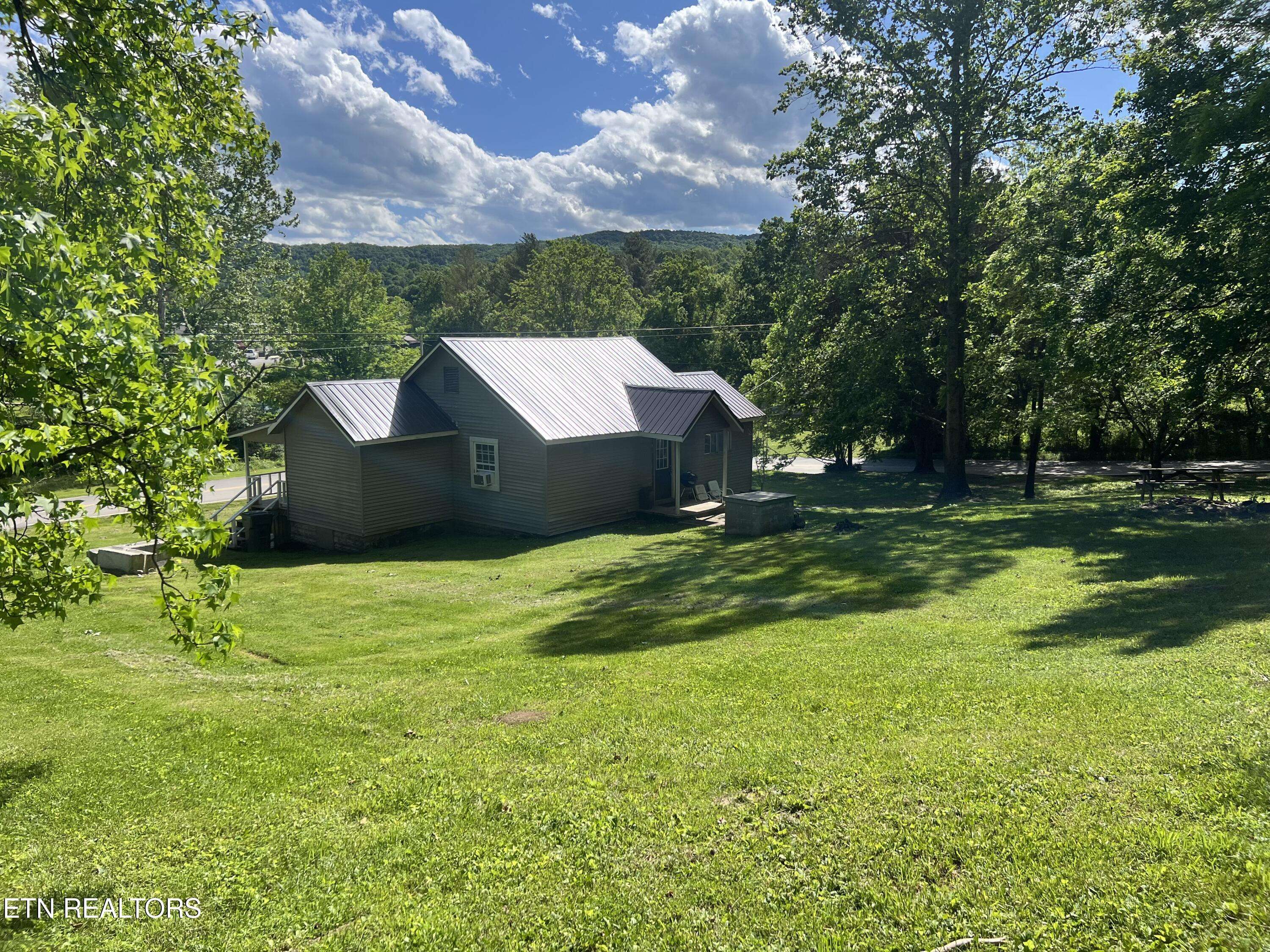 Huntsville, TN 37756,2045 Winona Road Rd