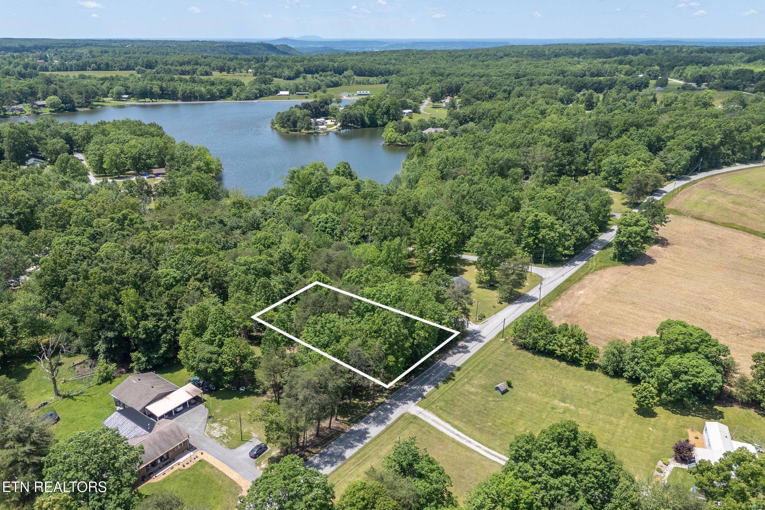 Sparta, TN 38583,5172 Coalbank Rd