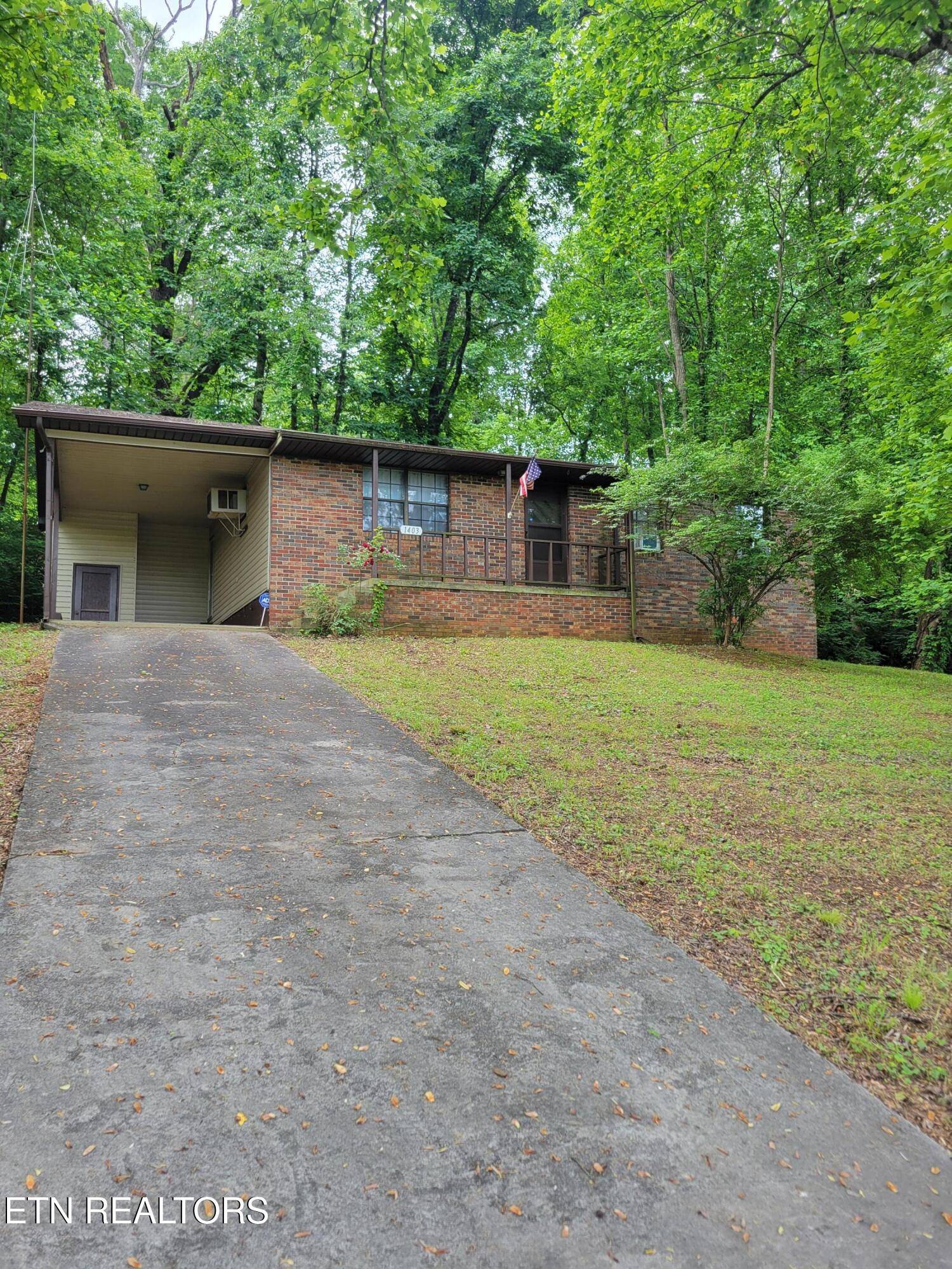 New Market, TN 37820,1403 Skyline DR