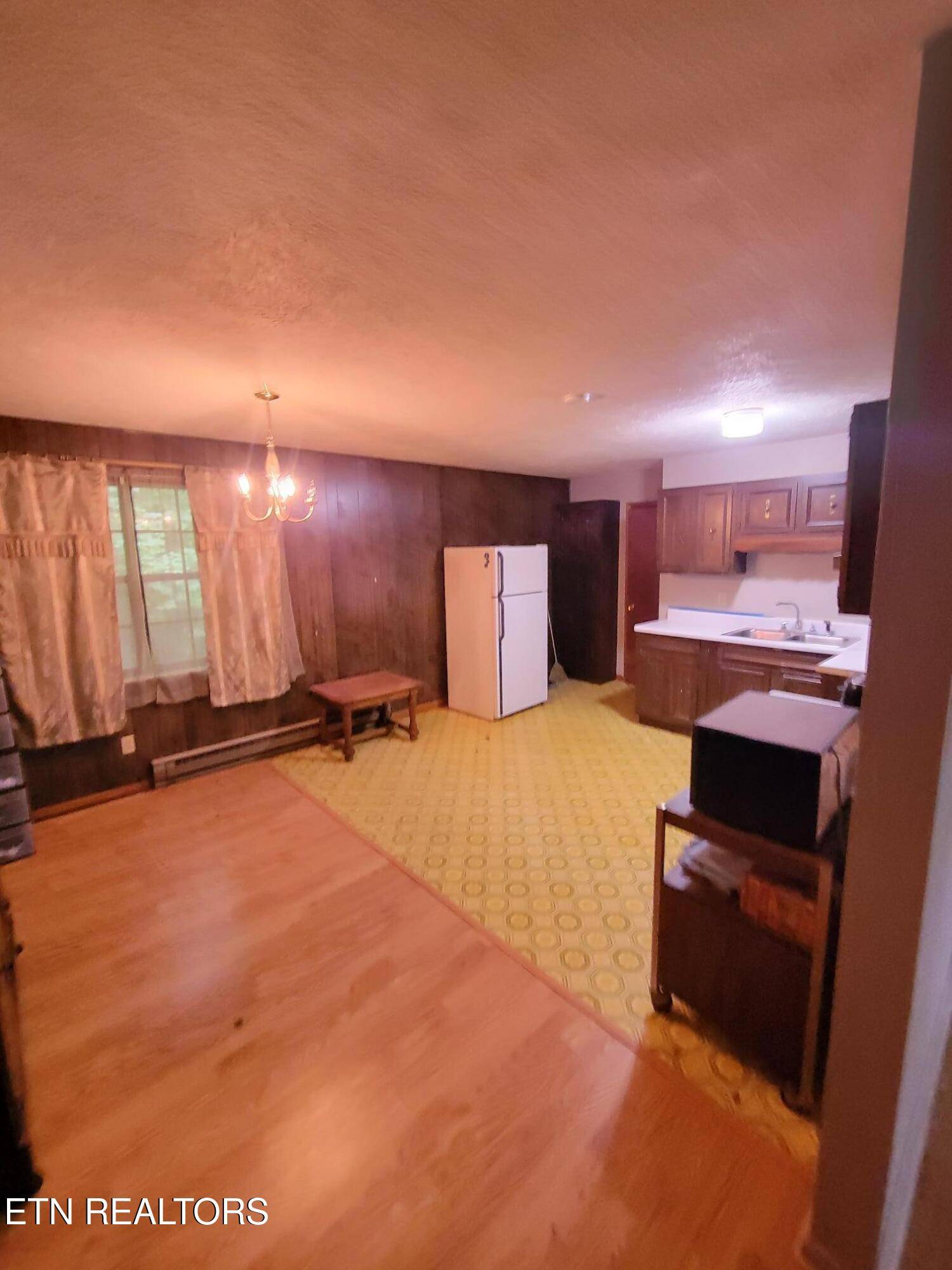 New Market, TN 37820,1403 Skyline DR