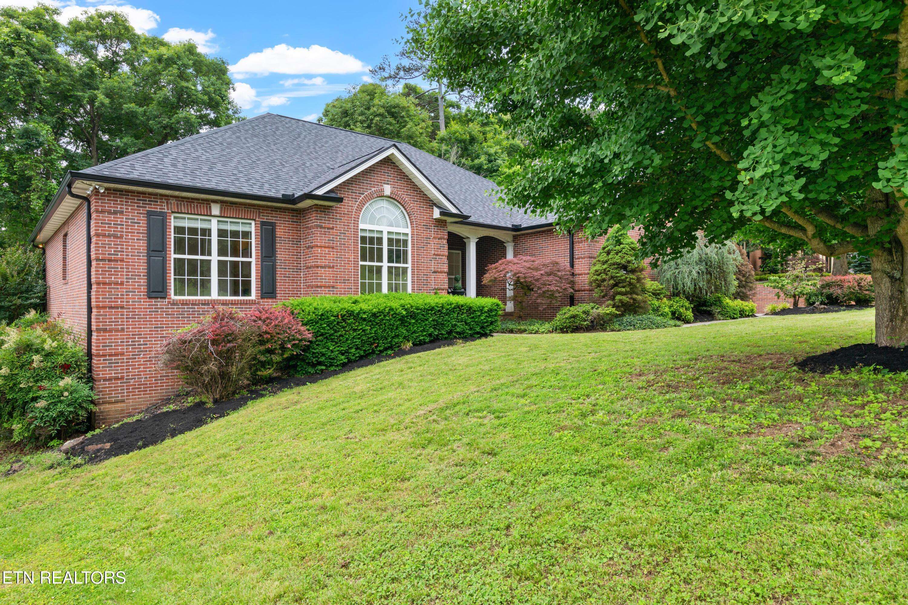 Knoxville, TN 37918,5312 Windingbrooke LN