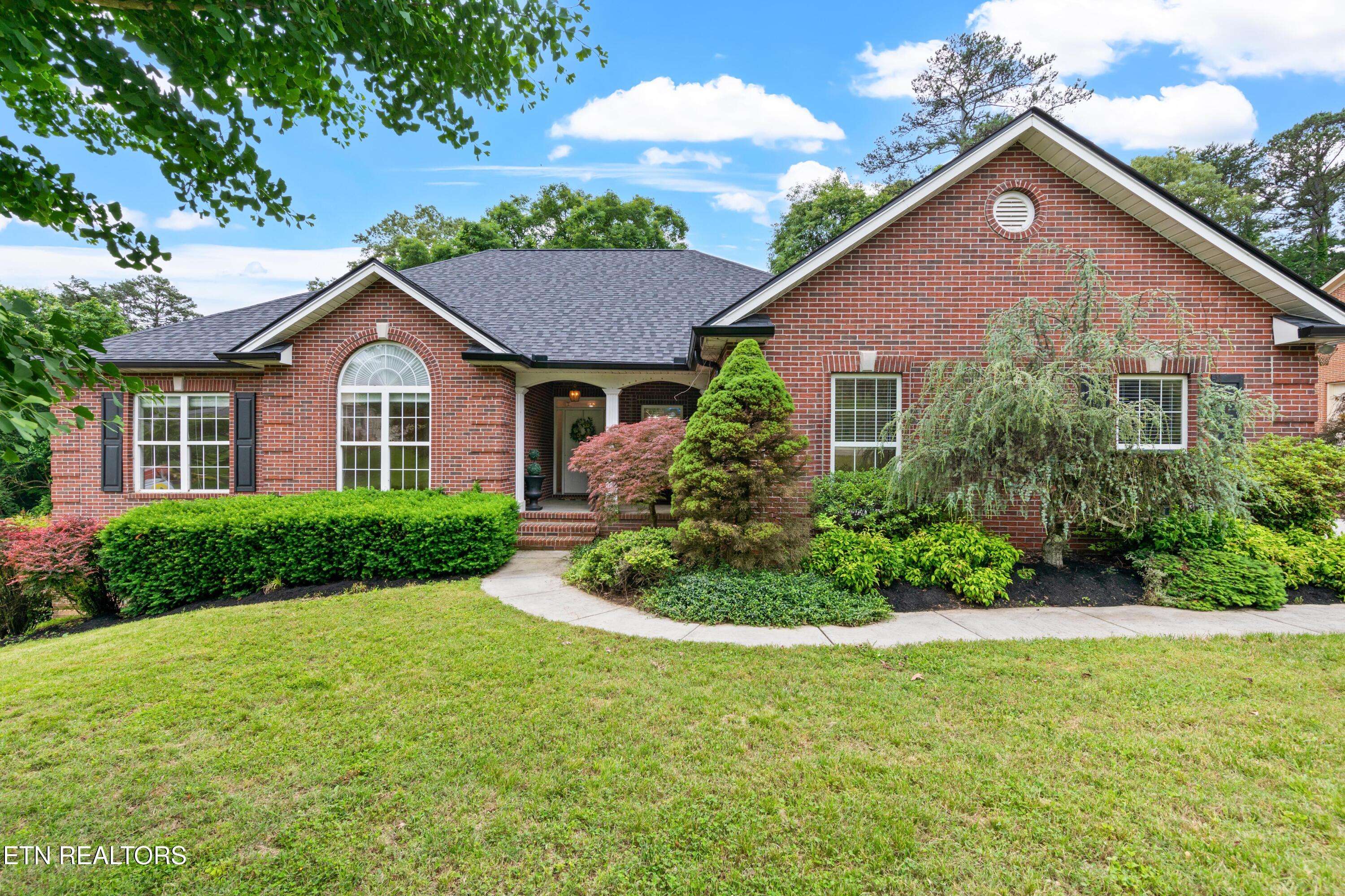 Knoxville, TN 37918,5312 Windingbrooke LN