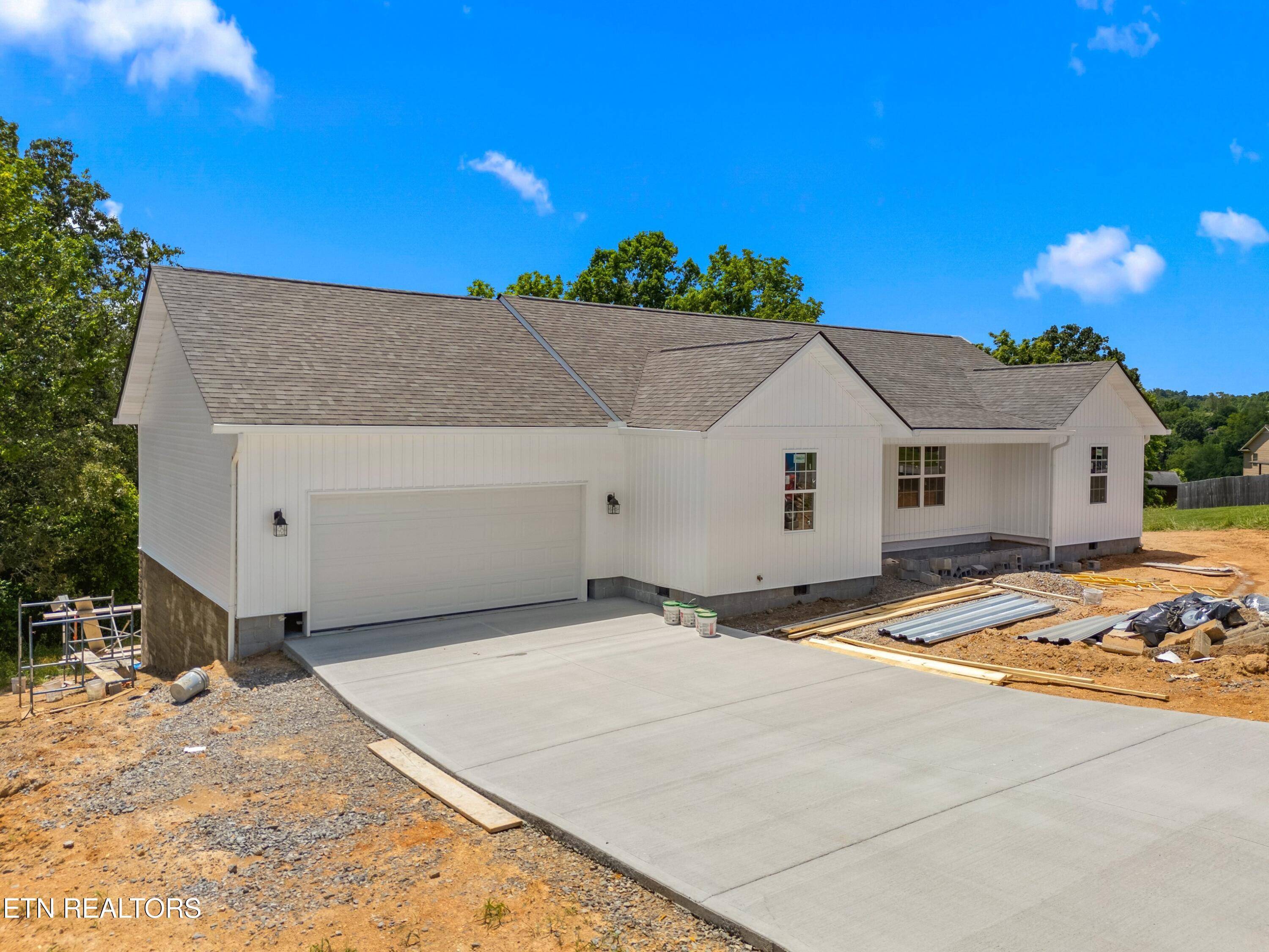 Tazewell, TN 37879,136 Dudley Lane LN