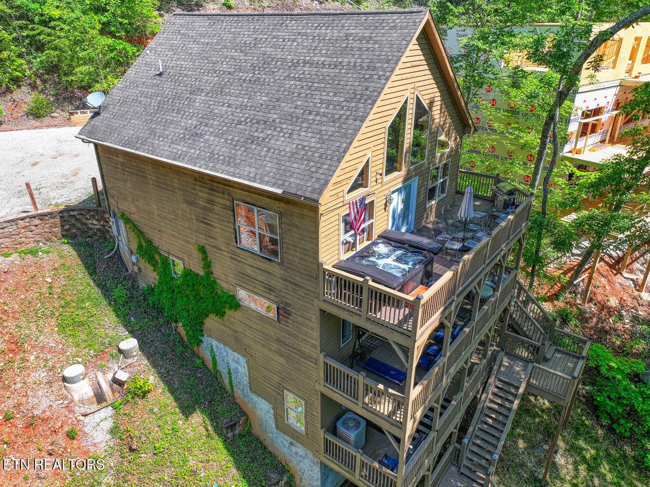 Lafollette, TN 37766,129 Bridgeview LN