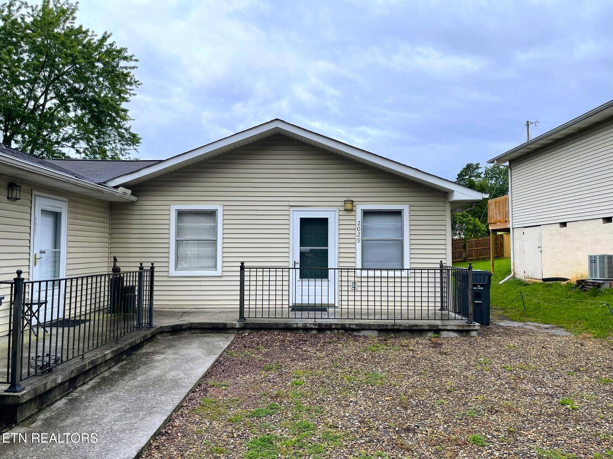 Knoxville, TN 37923,2029 Countryhill LN